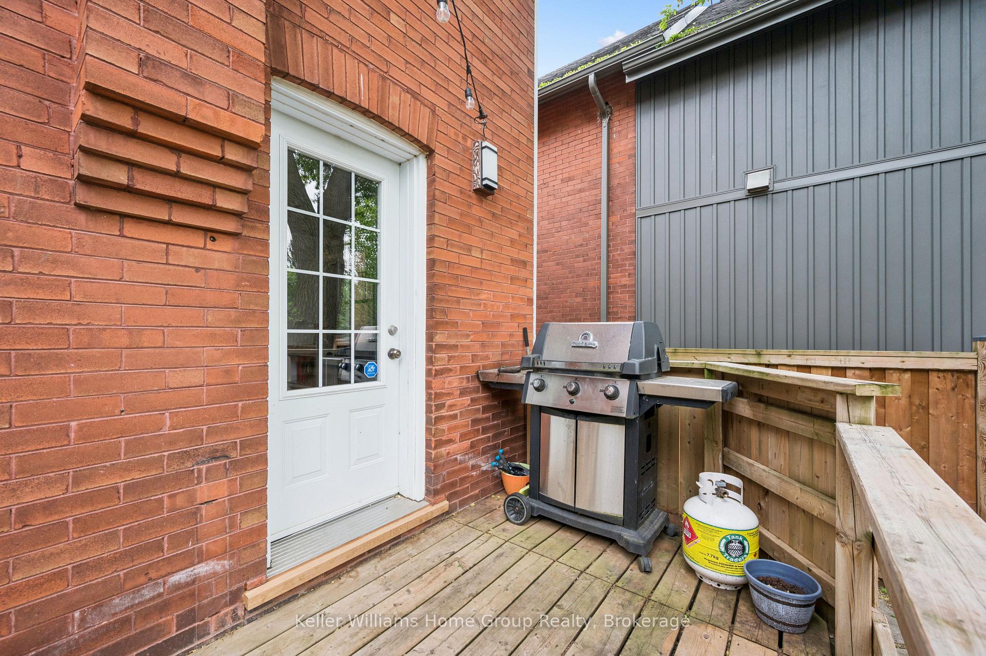 Photo 30 of 16 Glasgow Street N, Guelph, Downtown — HOMEH