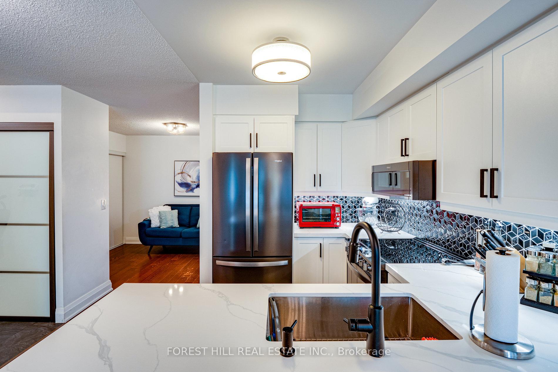 Photo 11 of Unit 214, 30 North Park Road, Vaughan, Beverley Glen — HOMEH