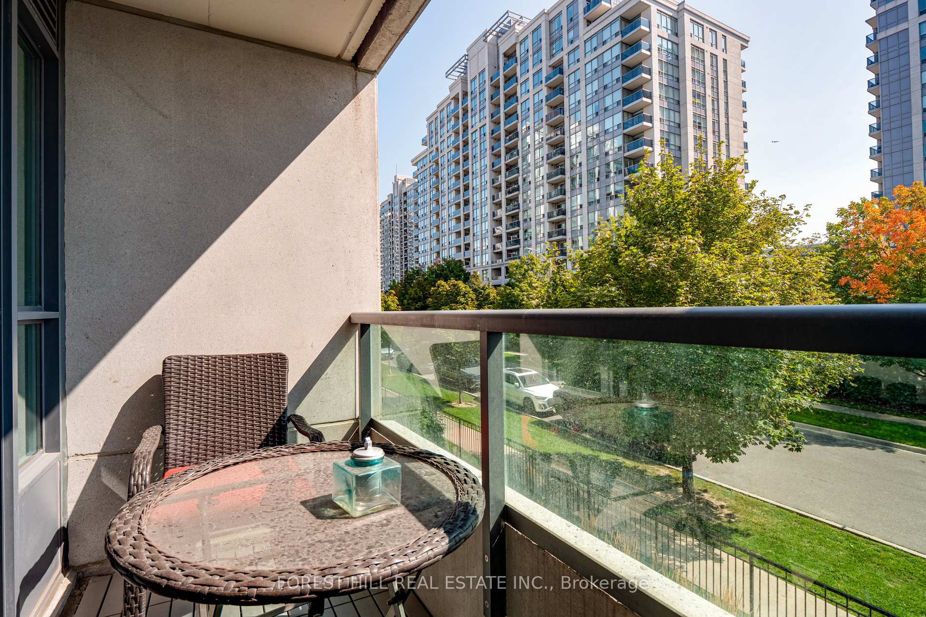 Photo 23 of Unit 214, 30 North Park Road, Vaughan, Beverley Glen — HOMEH