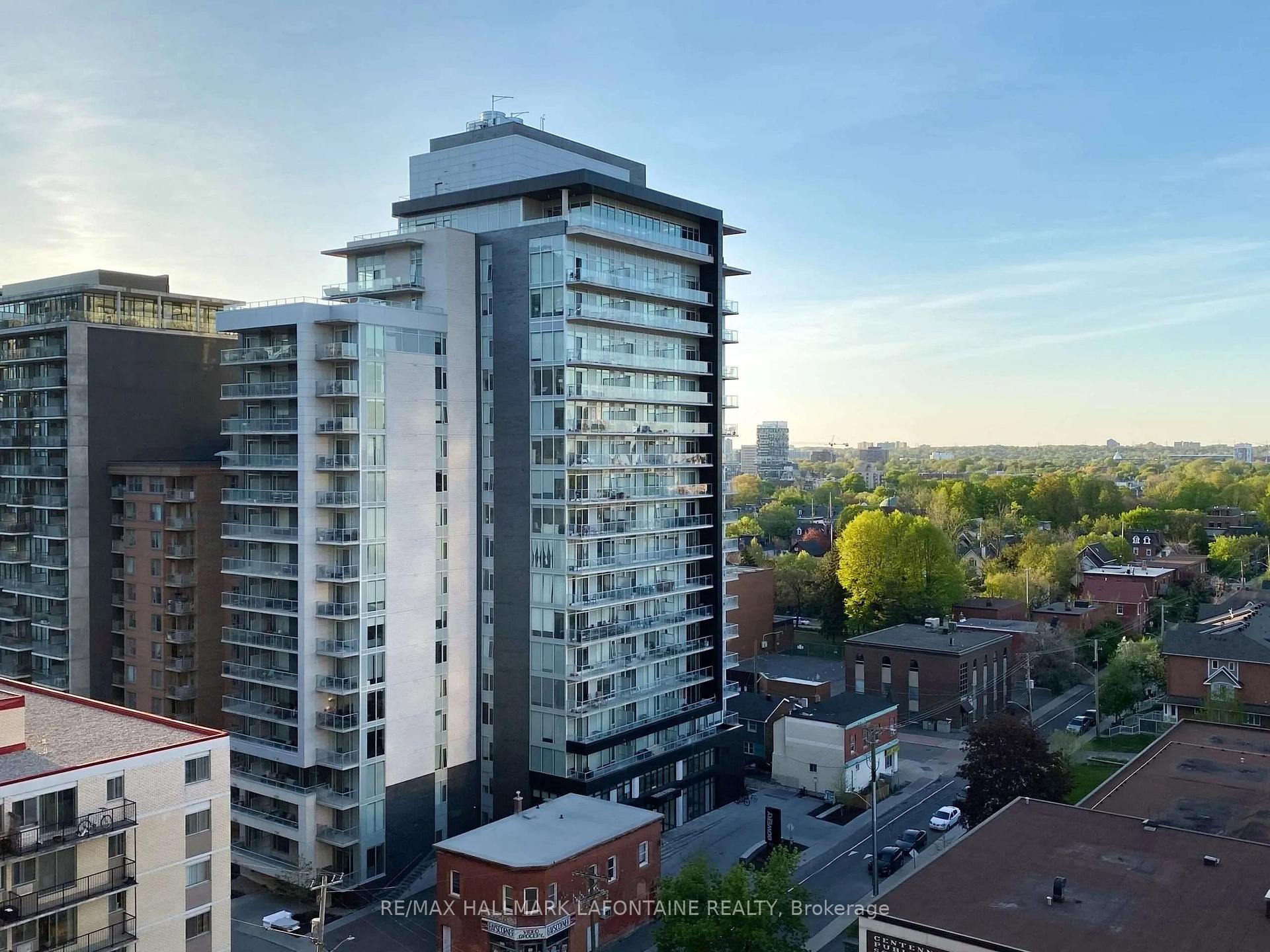Photo 1 of 255 Bay Street, Ottawa, Ottawa Centre — HOMEH