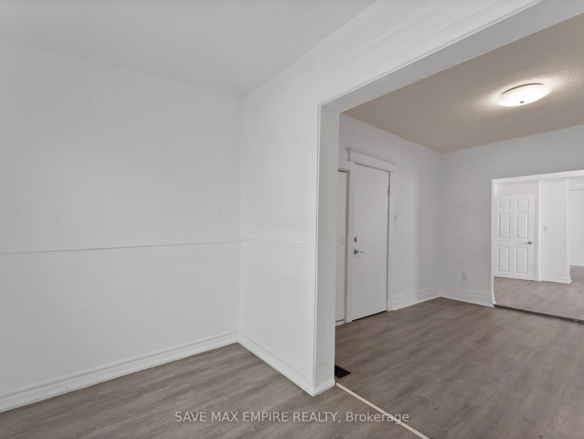 Photo 11 of 19 Minto Street, Toronto, Greenwood-Coxwell — HOMEH