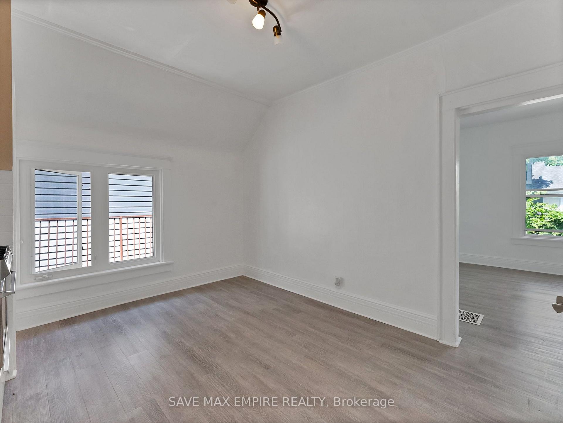 Photo 15 of 19 Minto Street, Toronto, Greenwood-Coxwell — HOMEH