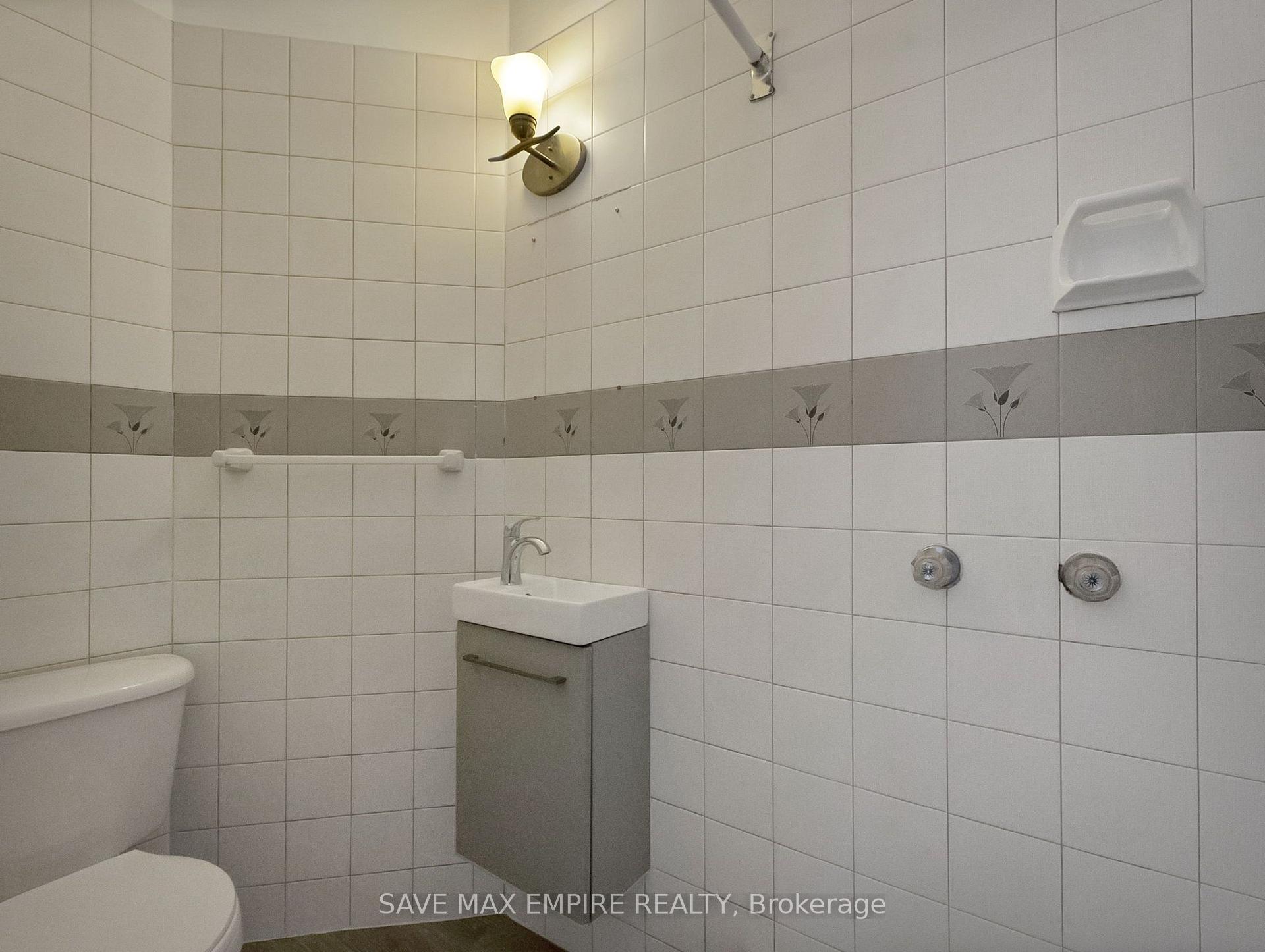 Photo 16 of 19 Minto Street, Toronto, Greenwood-Coxwell — HOMEH