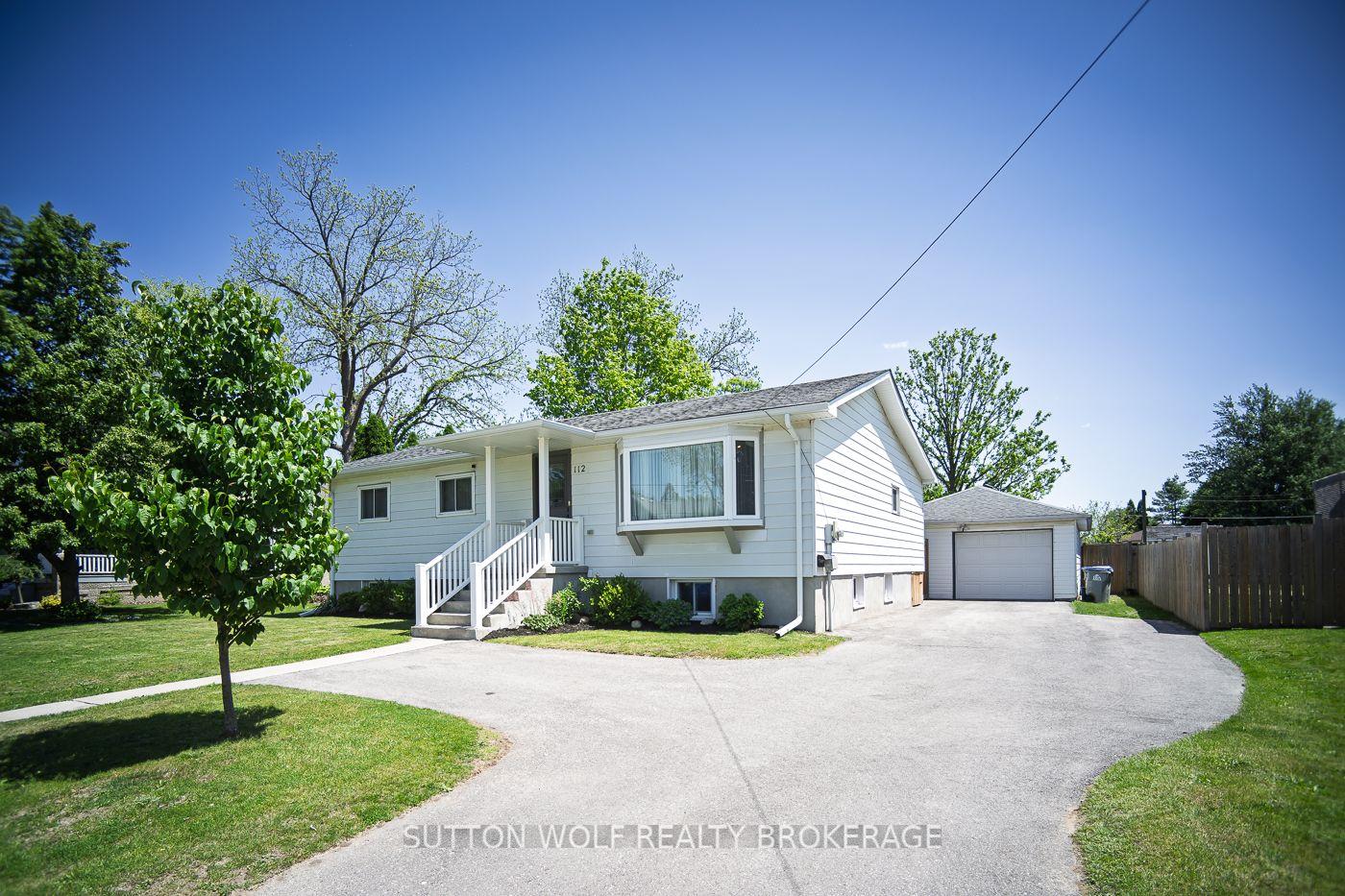 Photo 2 of 112 Metcalfe Street E, Strathroy-Caradoc, SE — HOMEH
