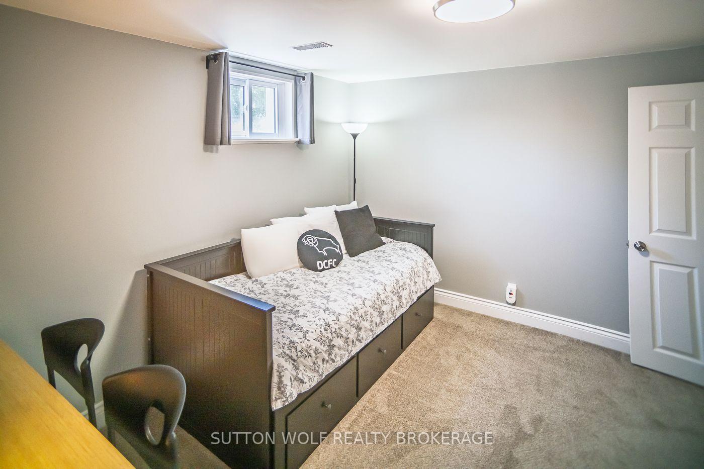 Photo 39 of 112 Metcalfe Street E, Strathroy-Caradoc, SE — HOMEH