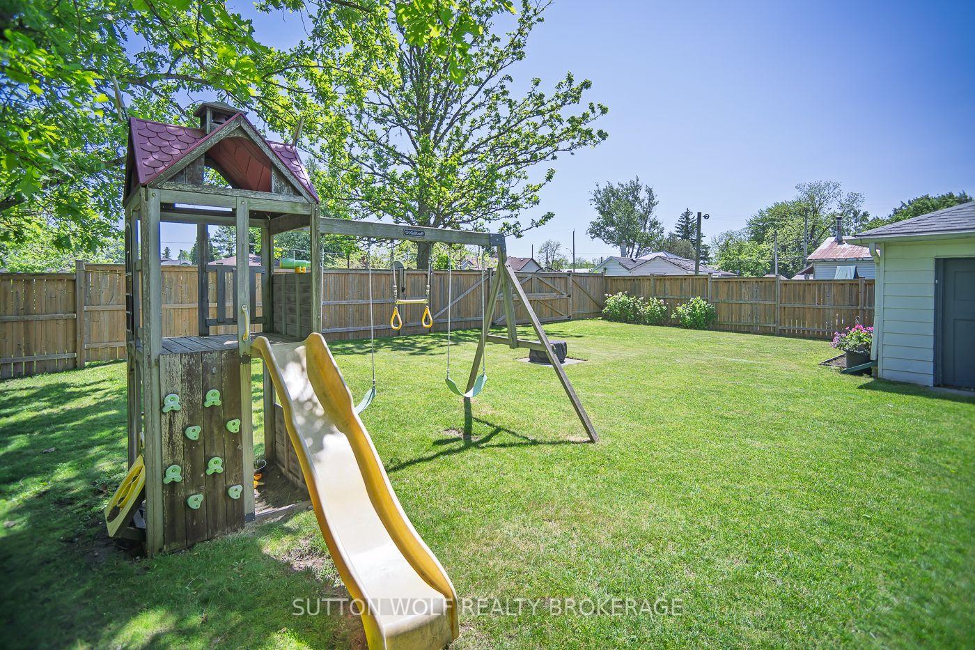 Photo 47 of 112 Metcalfe Street E, Strathroy-Caradoc, SE — HOMEH