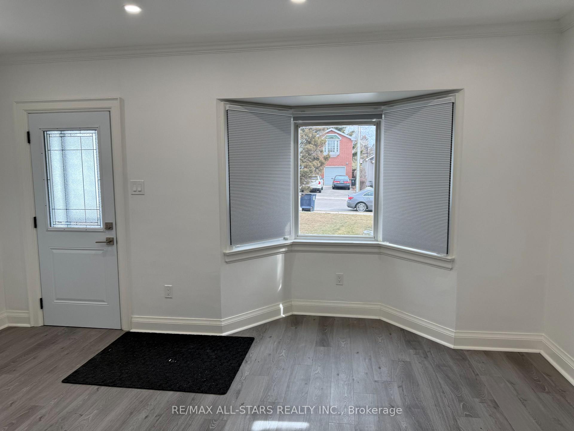 Photo 8 of Unit 2, 92 Thirty Ninth Street, Etobicoke, Long Branch — HOMEH
