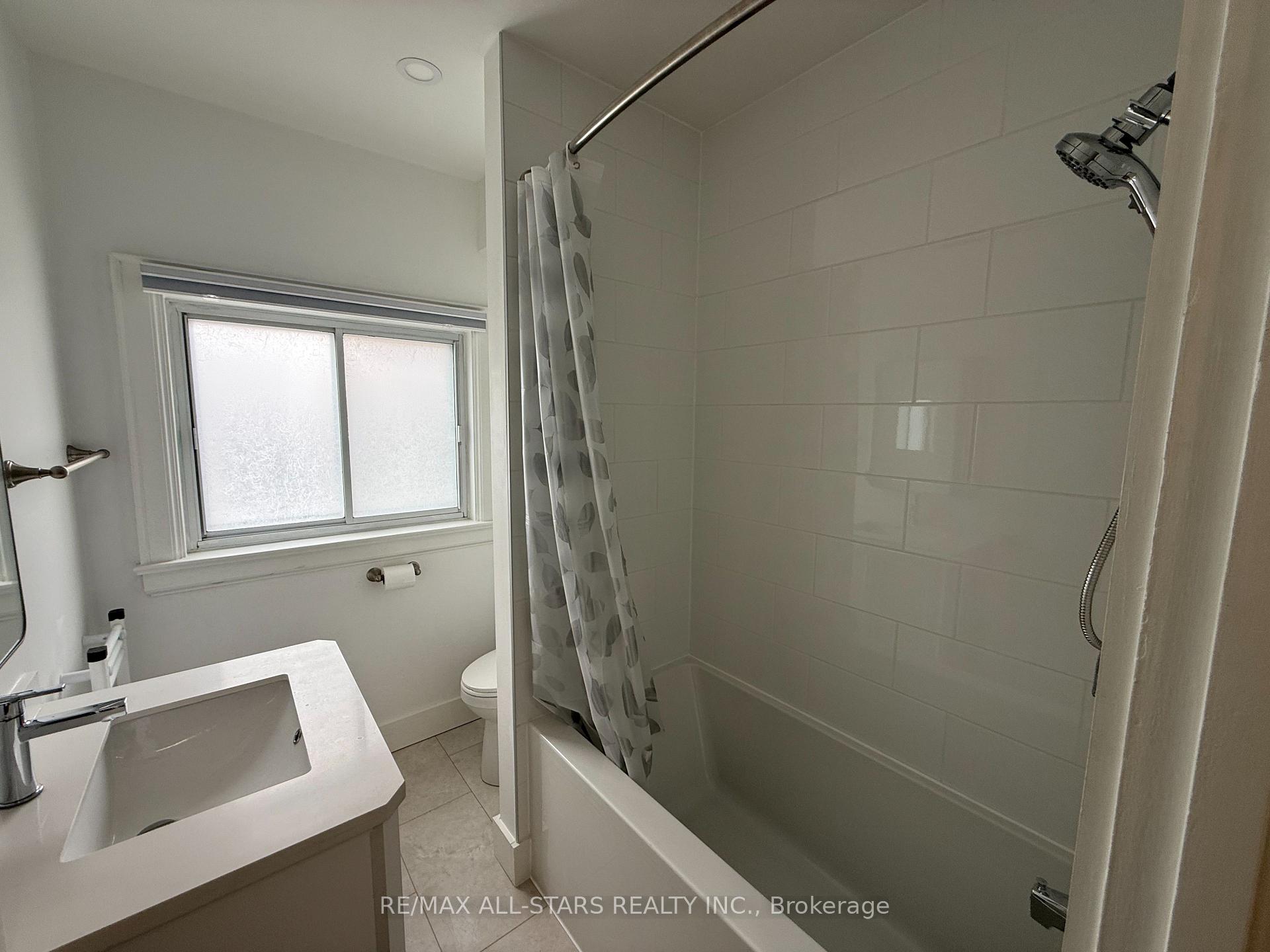 Photo 12 of Unit 2, 92 Thirty Ninth Street, Etobicoke, Long Branch — HOMEH