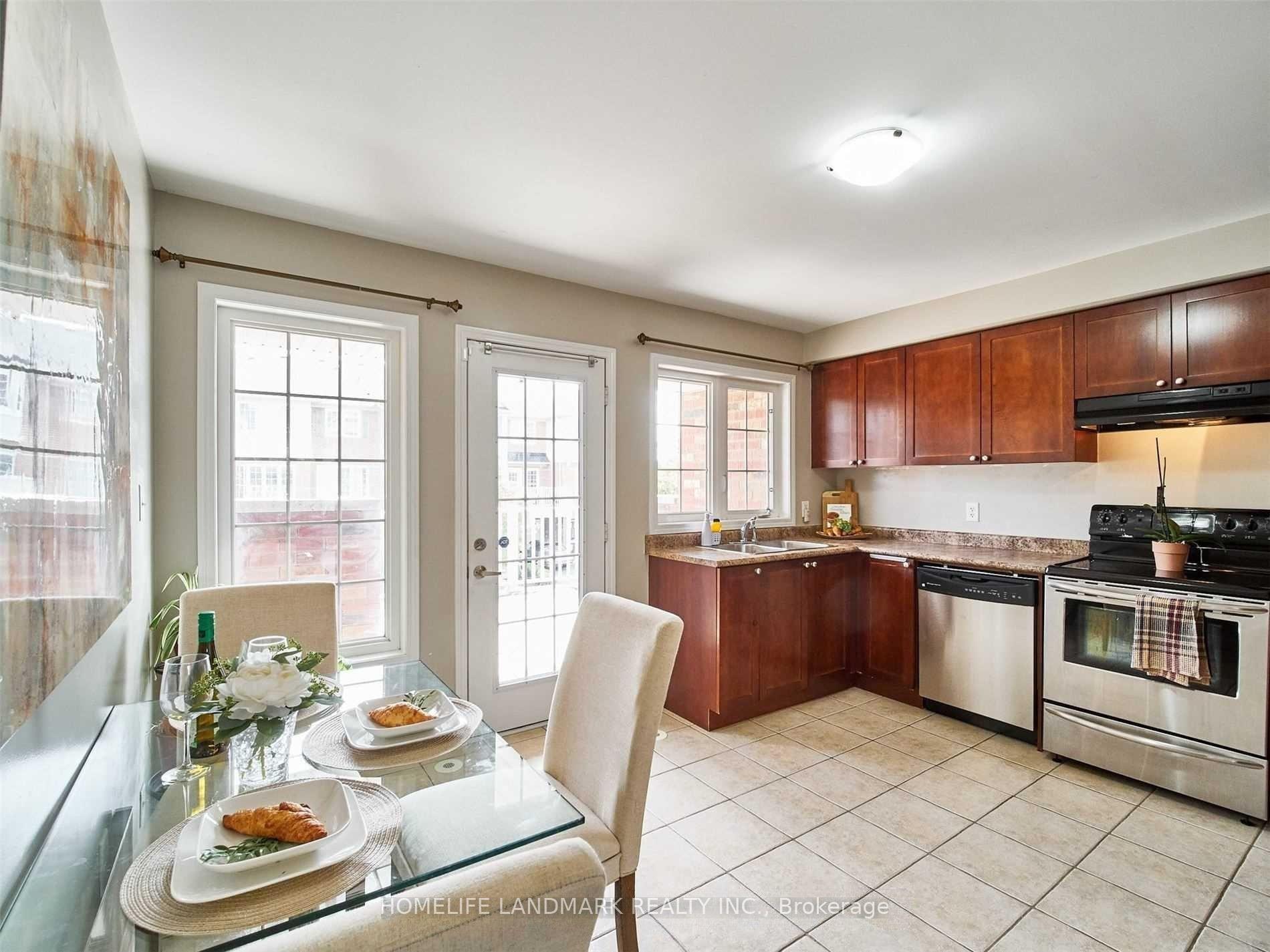 Photo 3 of 224 Rouge River Drive, Scarborough, Rouge — HOMEH