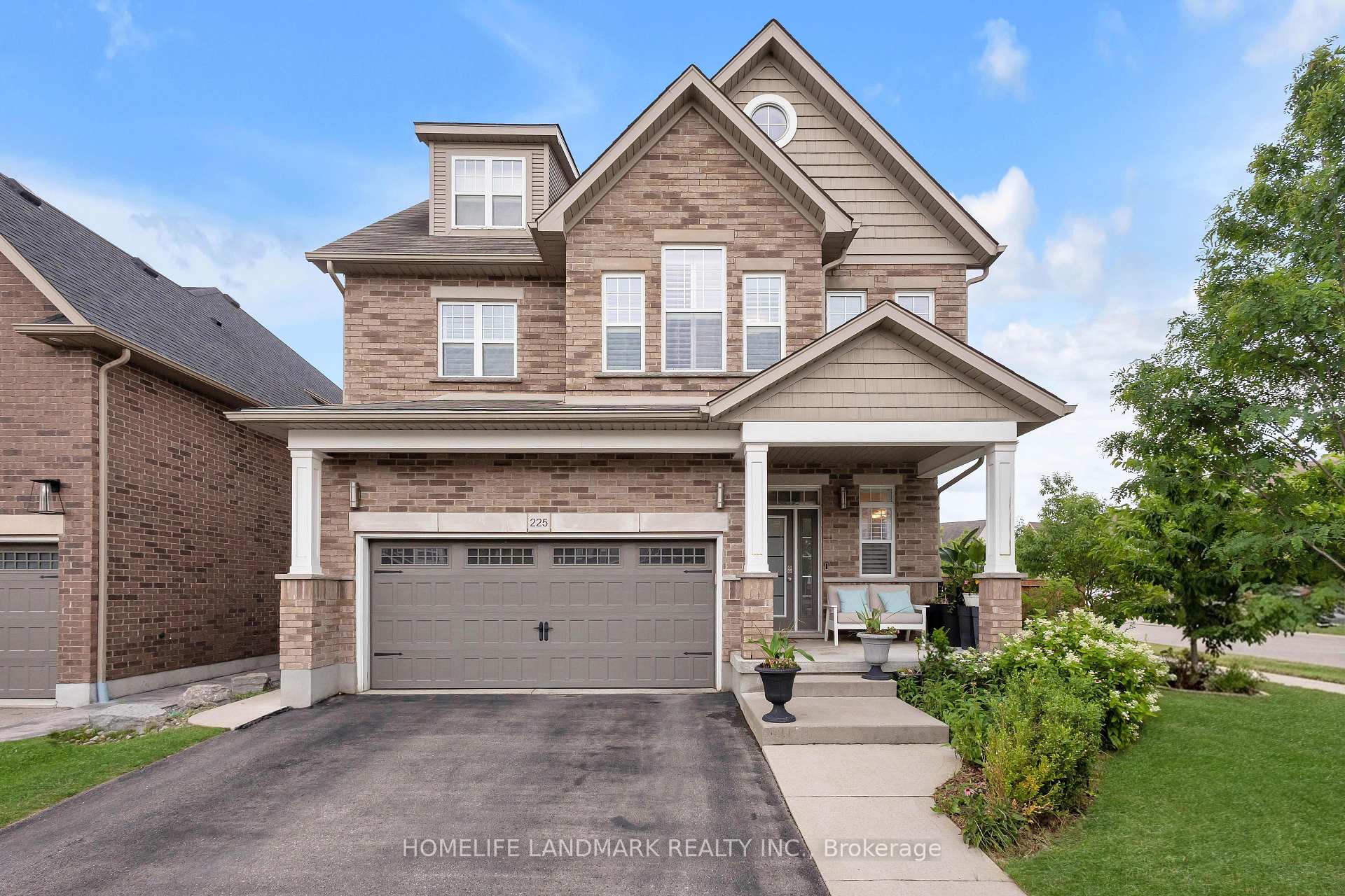 Photo 1 of 225 Tremaine Crescent, Kitchener, Idlewood — HOMEH