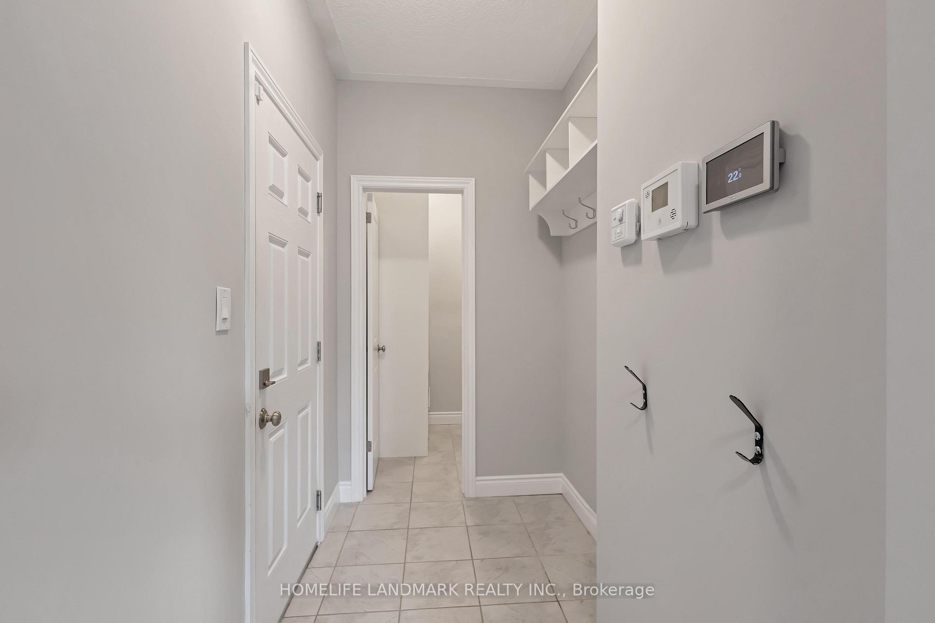 Photo 3 of 225 Tremaine Crescent, Kitchener, Idlewood — HOMEH