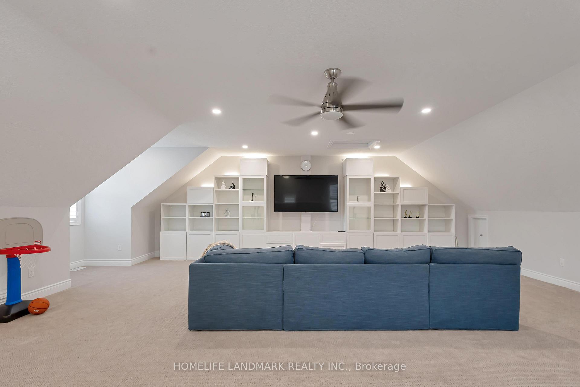 Photo 35 of 225 Tremaine Crescent, Kitchener, Idlewood — HOMEH