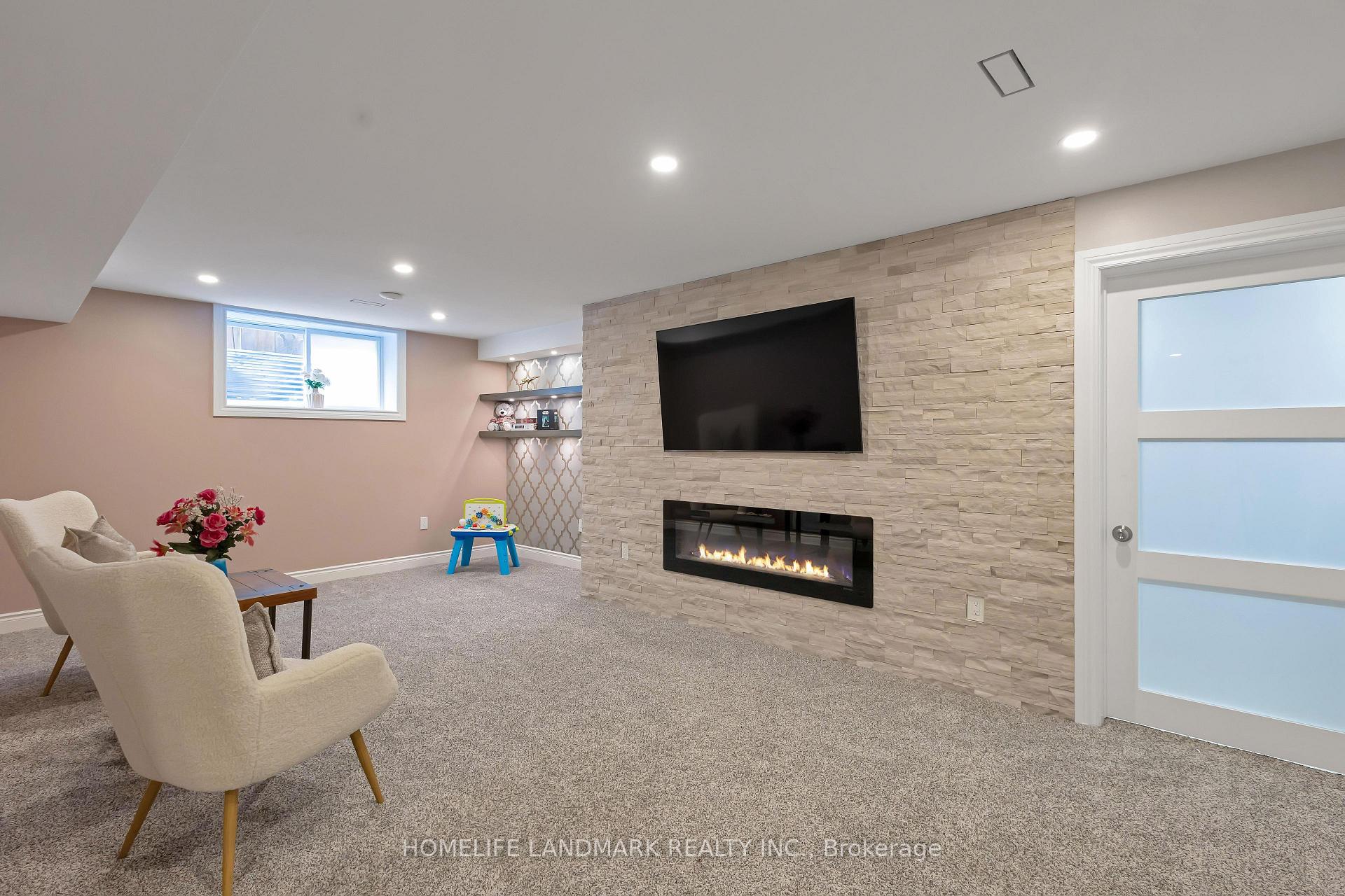 Photo 42 of 225 Tremaine Crescent, Kitchener, Idlewood — HOMEH