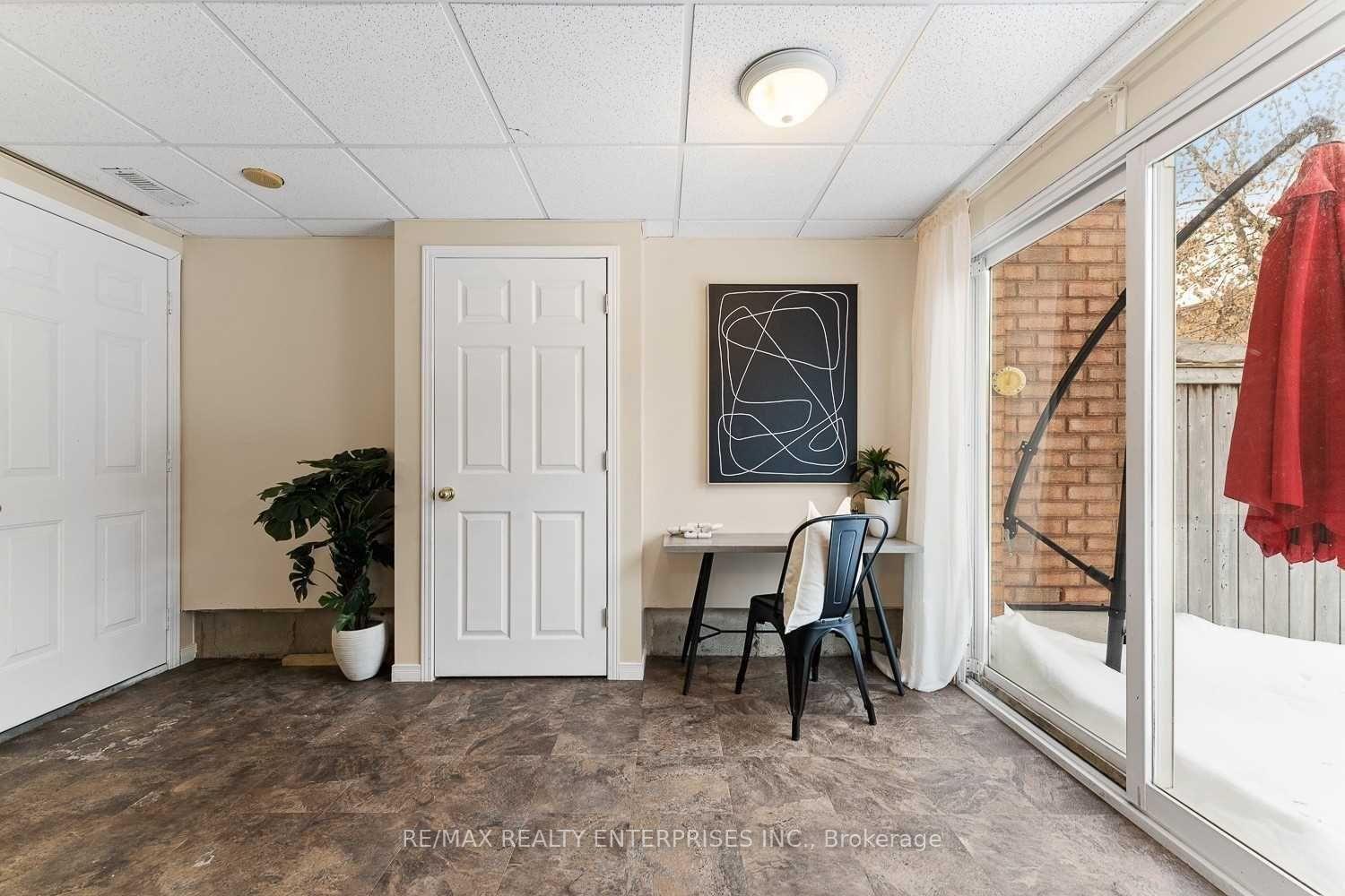 Photo 22 of 50 McGonigal Lane, Ajax, Central — HOMEH