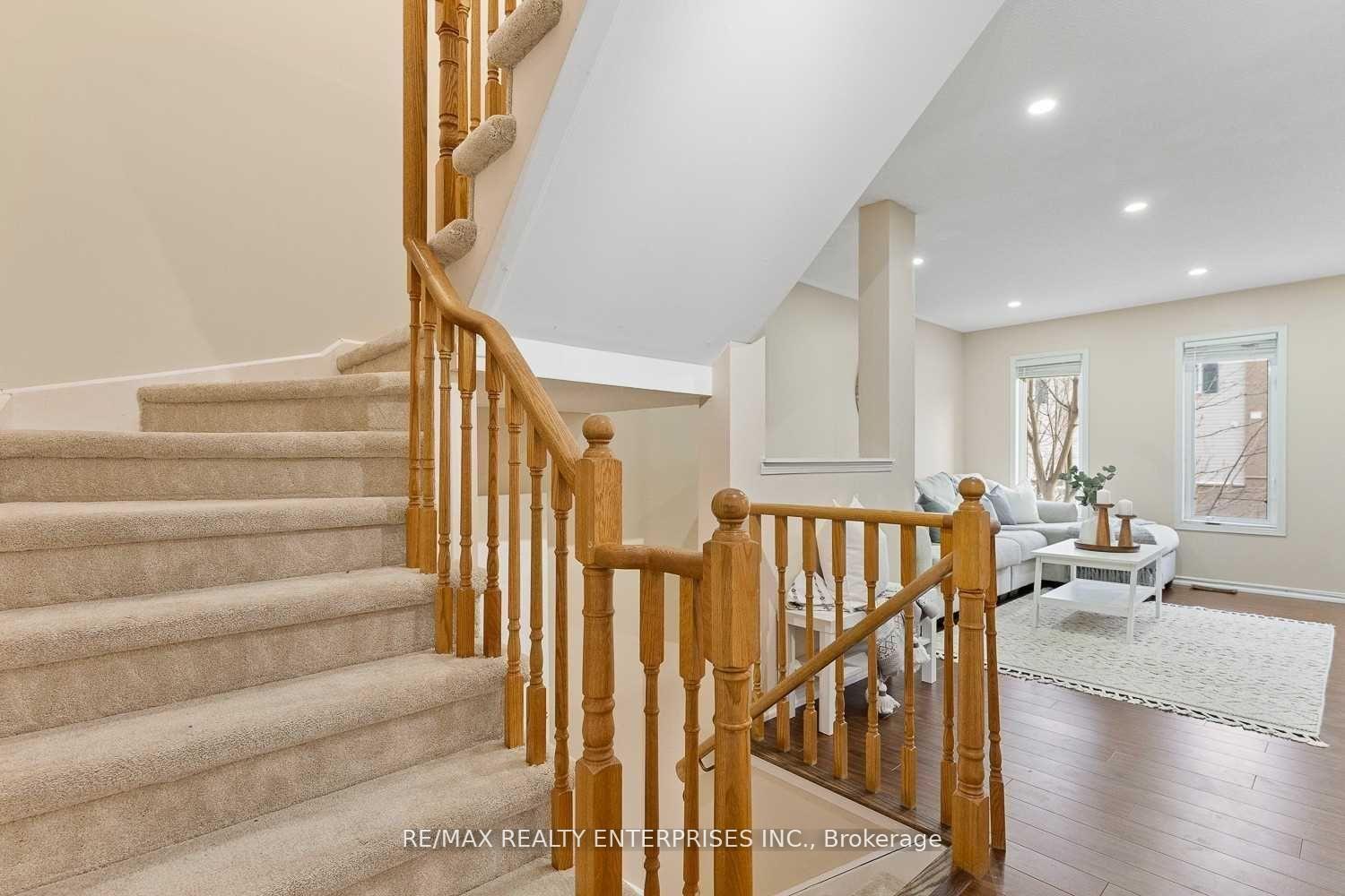 Photo 37 of 50 McGonigal Lane, Ajax, Central — HOMEH