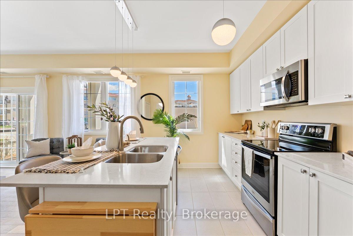 Photo 8 of Unit 102, 50 Lakebreeze Drive, Clarington, Newcastle — HOMEH