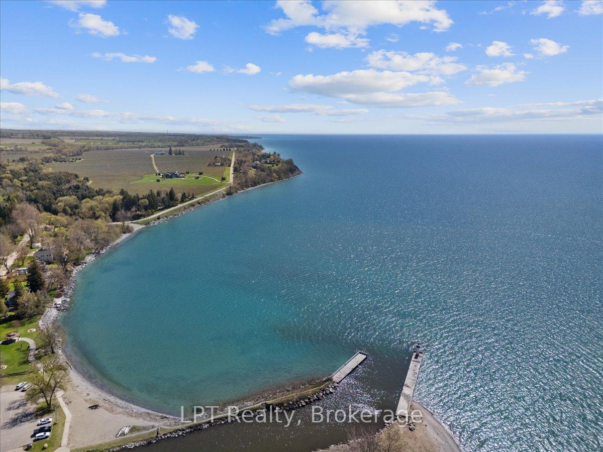 Photo 39 of Unit 102, 50 Lakebreeze Drive, Clarington, Newcastle — HOMEH