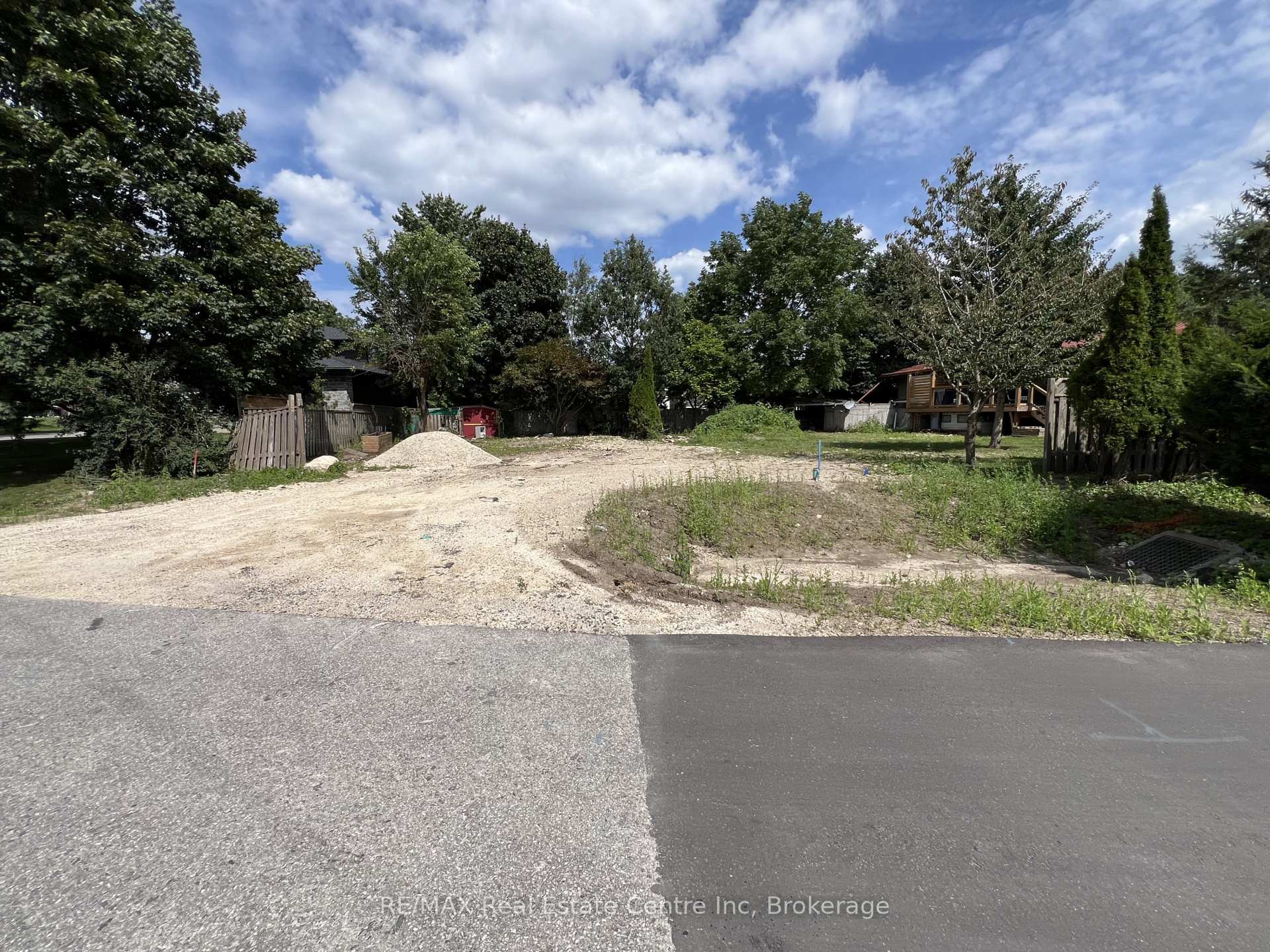 Photo 1 of 43 ridgeway Avenue, Guelph, Pineridge/Westminster Woods — HOMEH