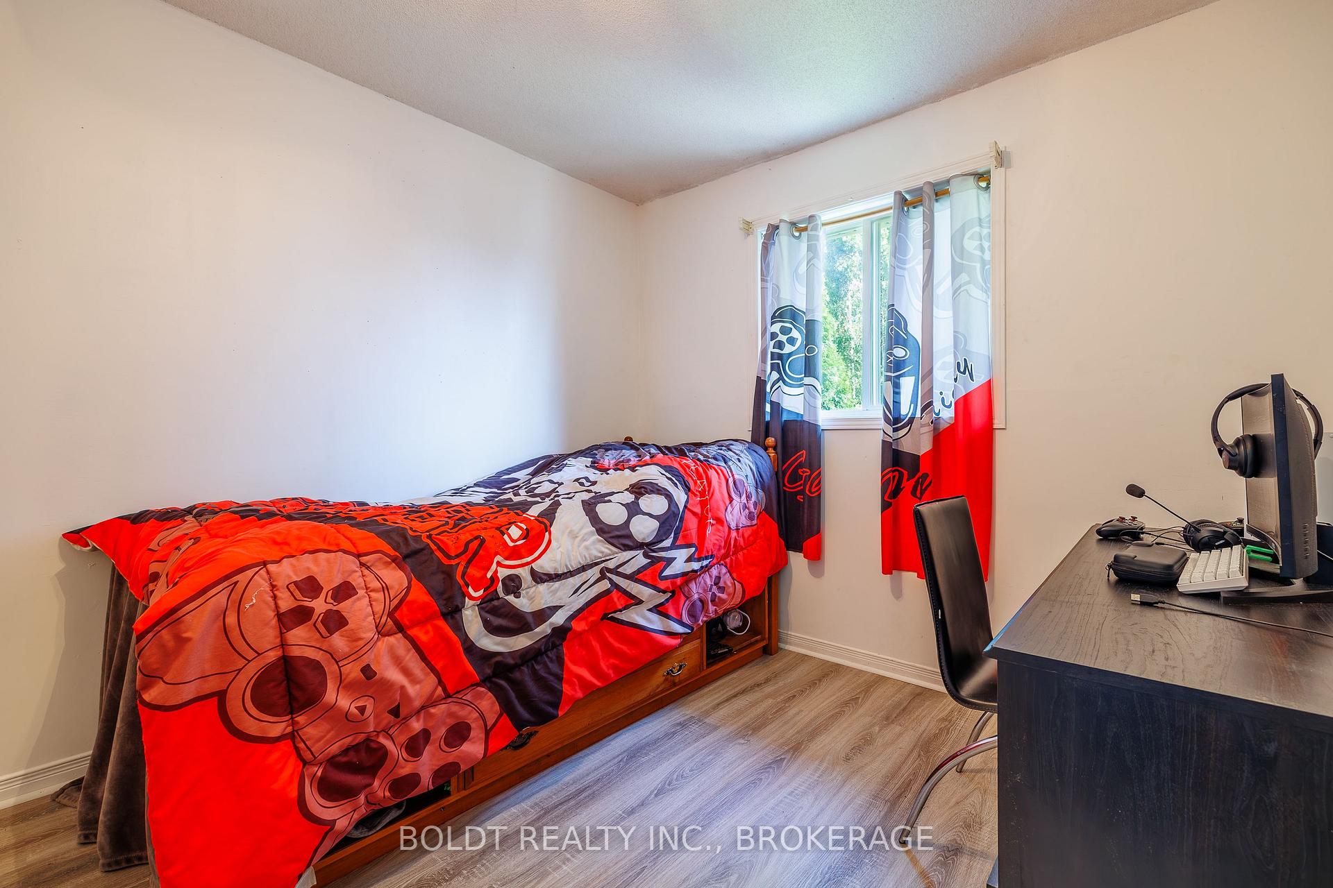 Photo 14 of 10 Maria Street, St. Catharines, Rykert/Vansickle — HOMEH