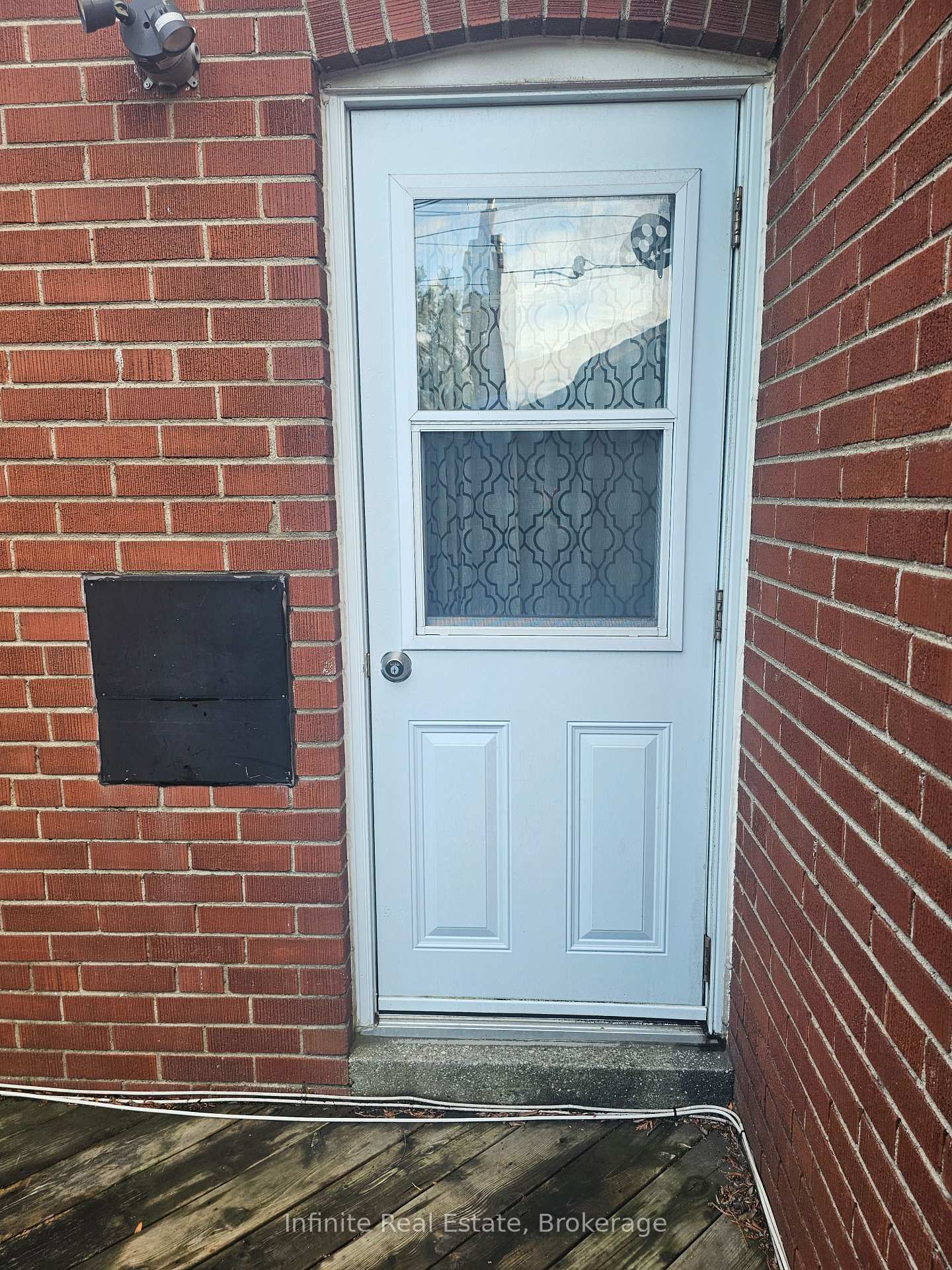 Photo 2 of 1 Leduc Drive, Etobicoke, Rexdale-Kipling — HOMEH
