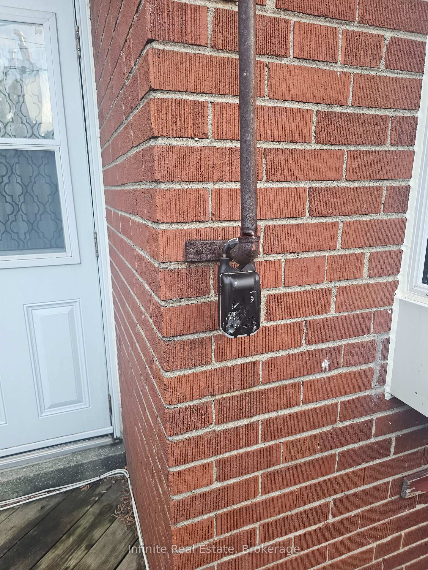 Photo 3 of 1 Leduc Drive, Etobicoke, Rexdale-Kipling — HOMEH