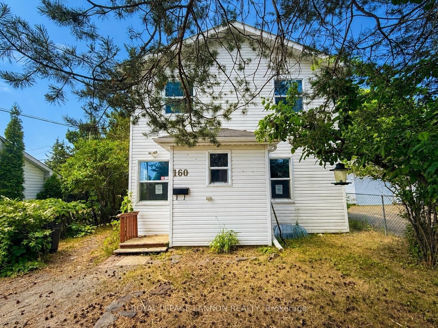 Photo 2 of 160 Bruce Street, Thunder Bay, Shuniah — HOMEH