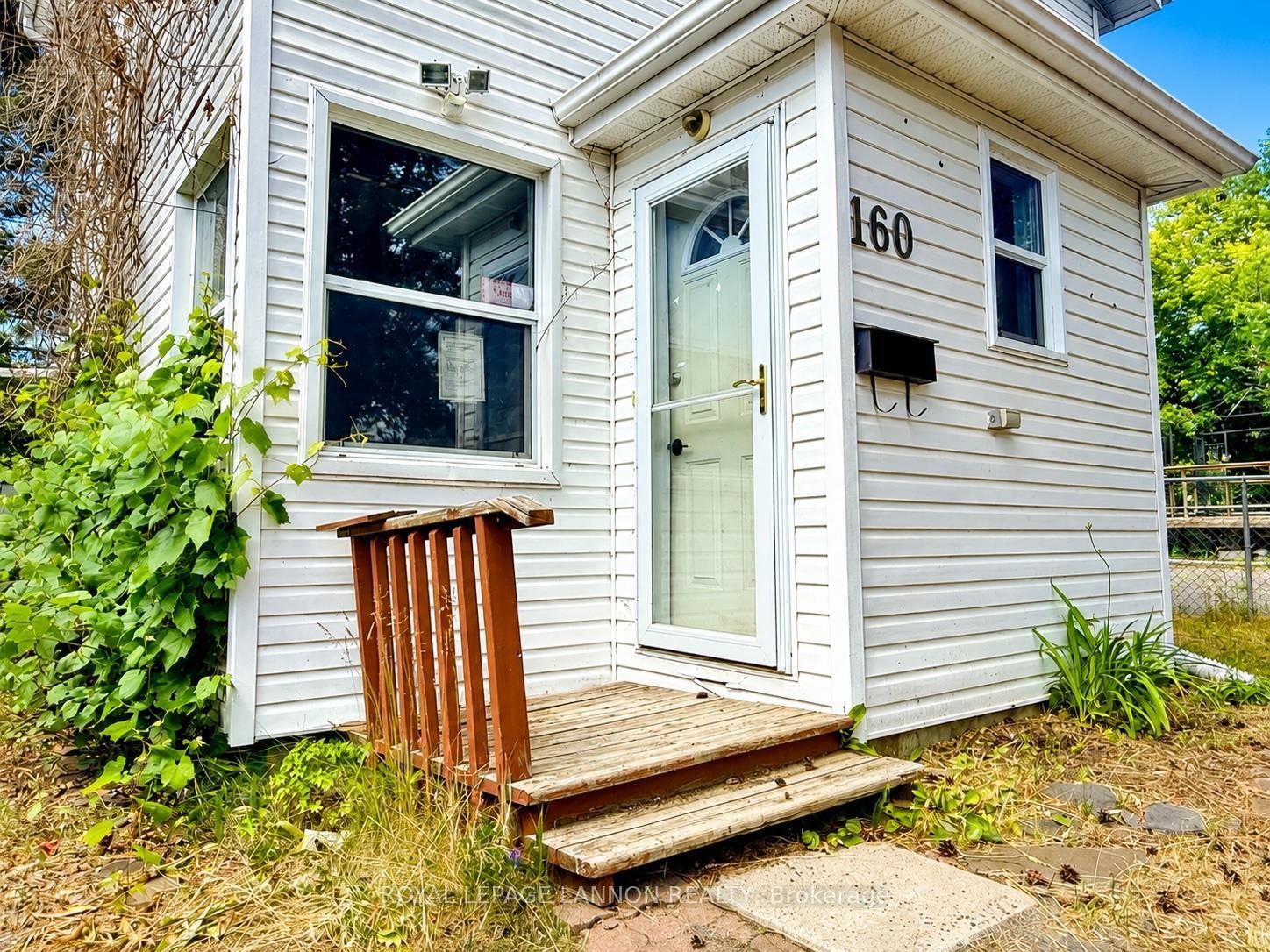 Photo 3 of 160 Bruce Street, Thunder Bay, Shuniah — HOMEH