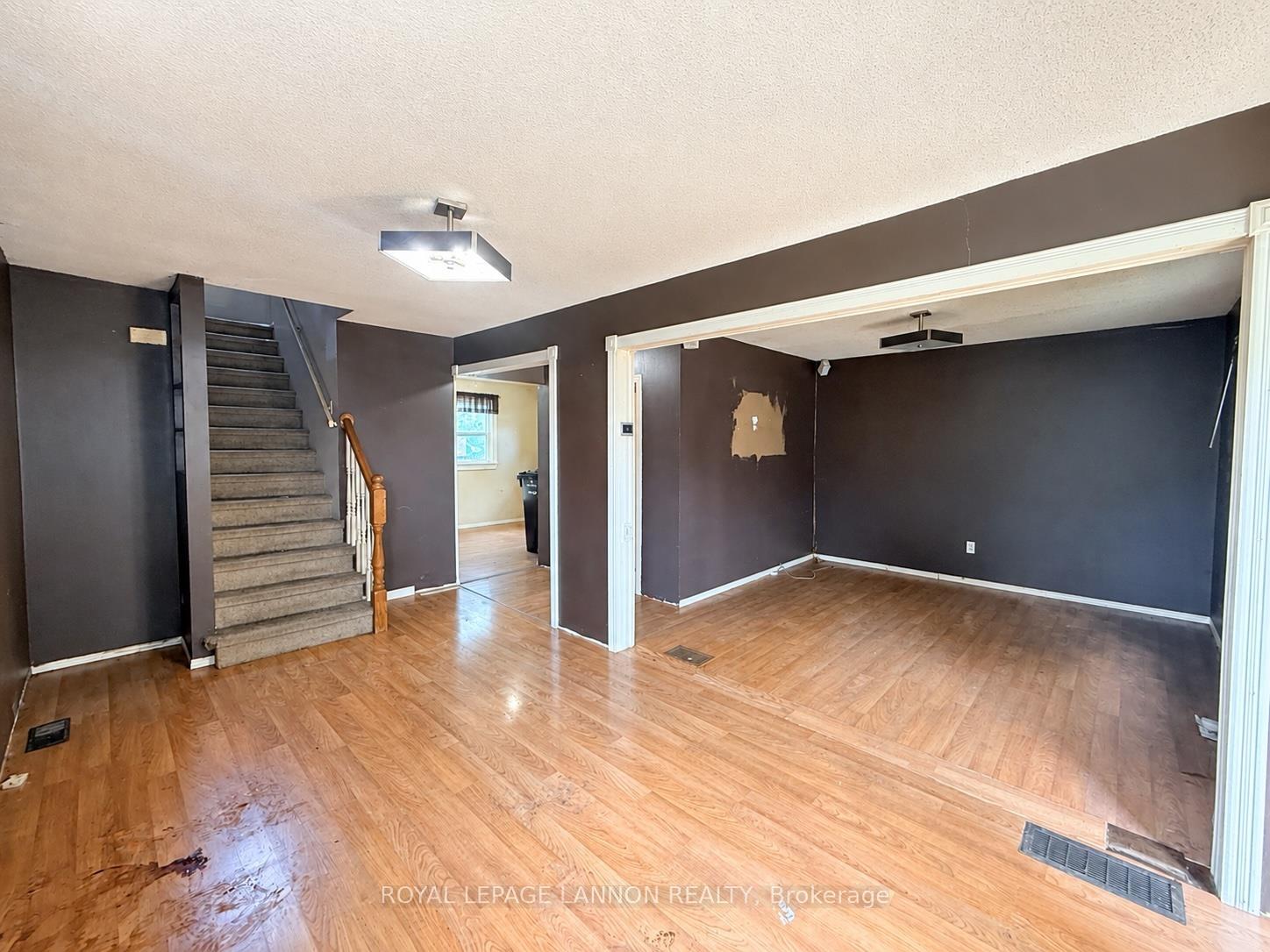 Photo 6 of 160 Bruce Street, Thunder Bay, Shuniah — HOMEH