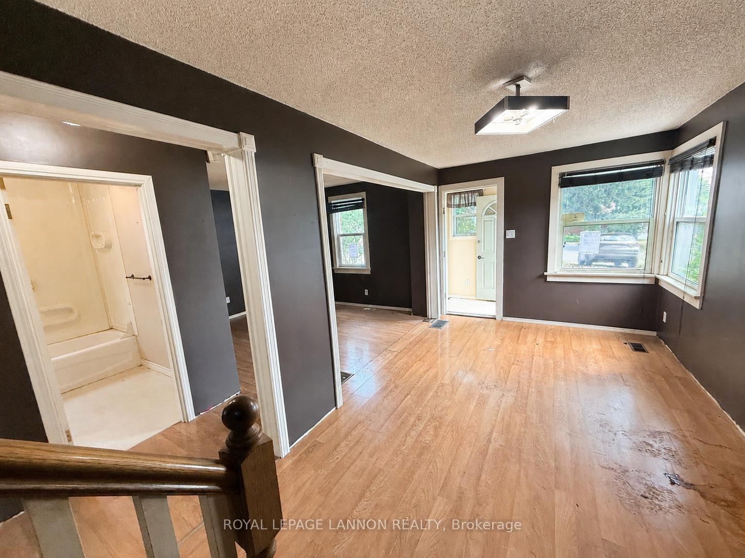 Photo 9 of 160 Bruce Street, Thunder Bay, Shuniah — HOMEH