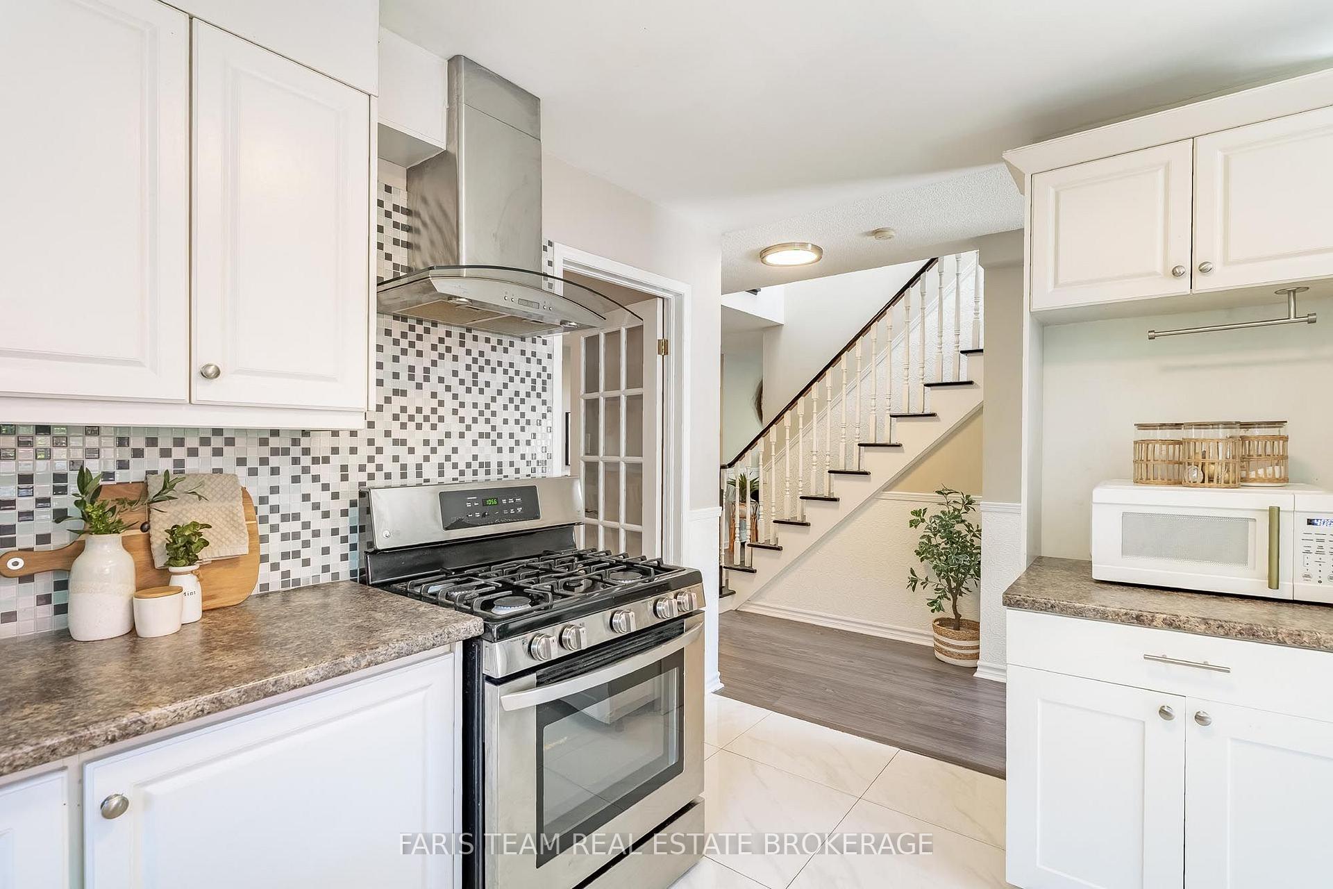 Photo 6 of 359 Cundles Road W, Barrie, Northwest — HOMEH