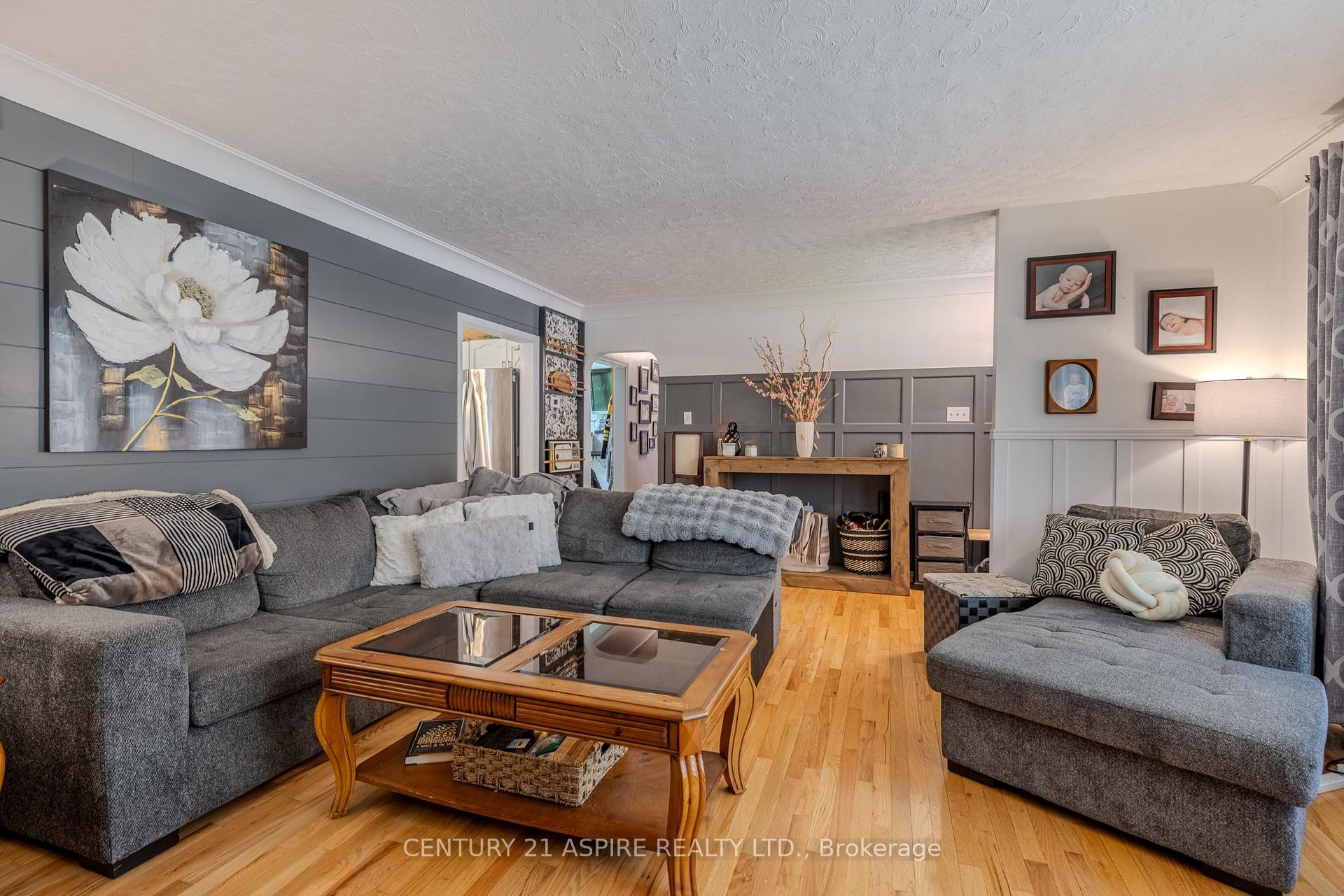 Photo 7 of 20 Kramer Avenue, Petawawa, Petawawa — HOMEH