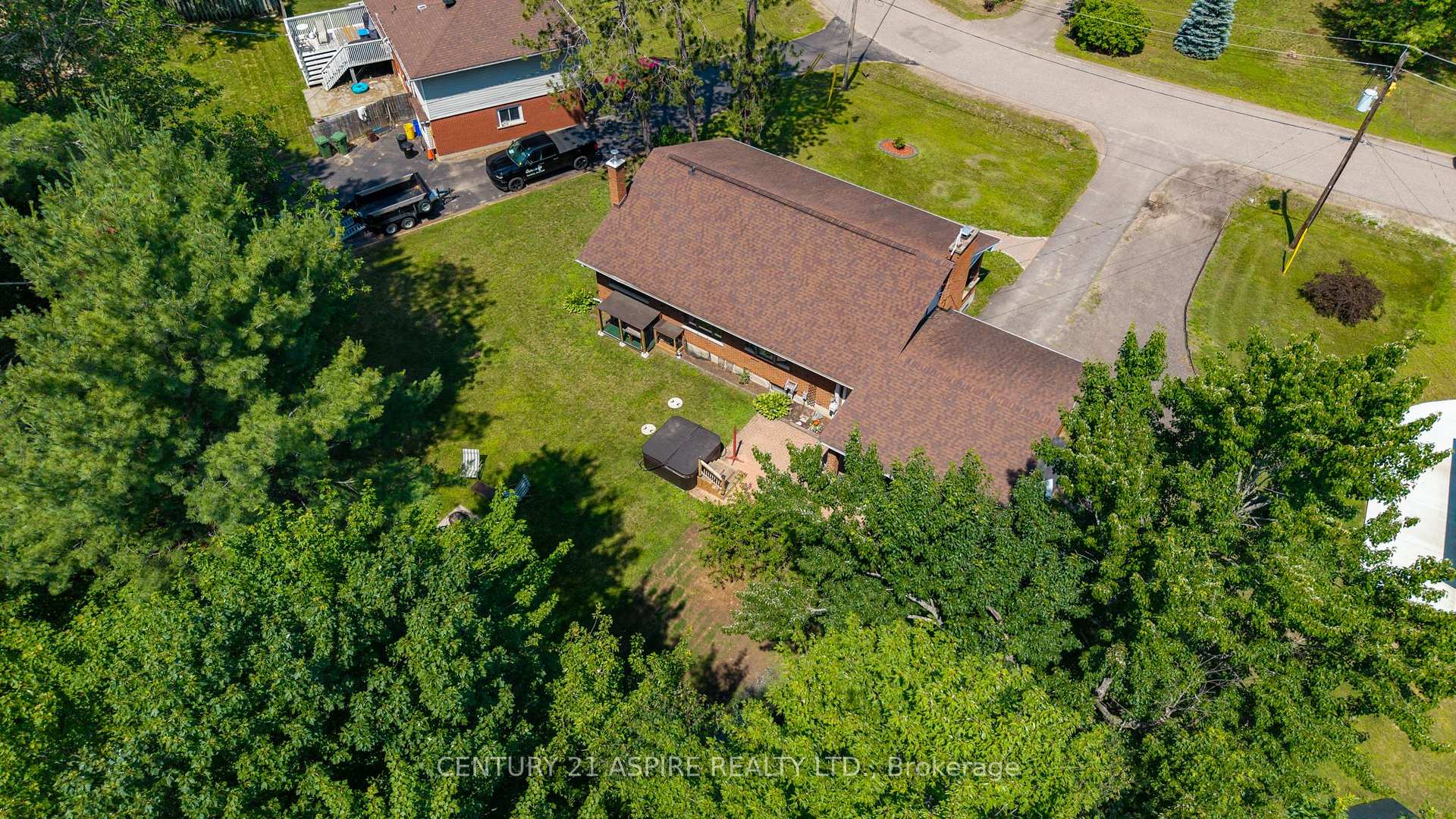 Photo 41 of 20 Kramer Avenue, Petawawa, Petawawa — HOMEH