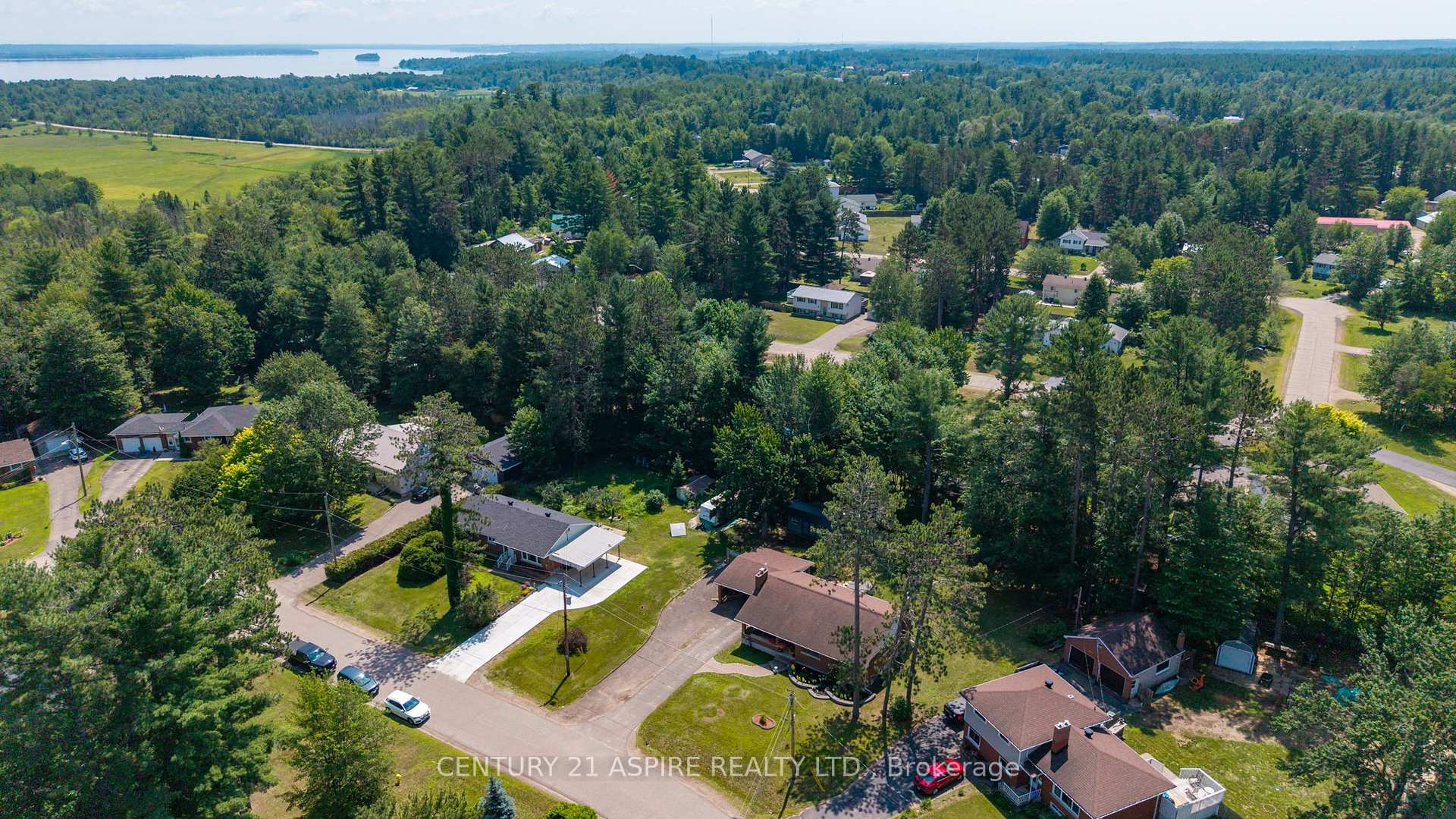 Photo 44 of 20 Kramer Avenue, Petawawa, Petawawa — HOMEH