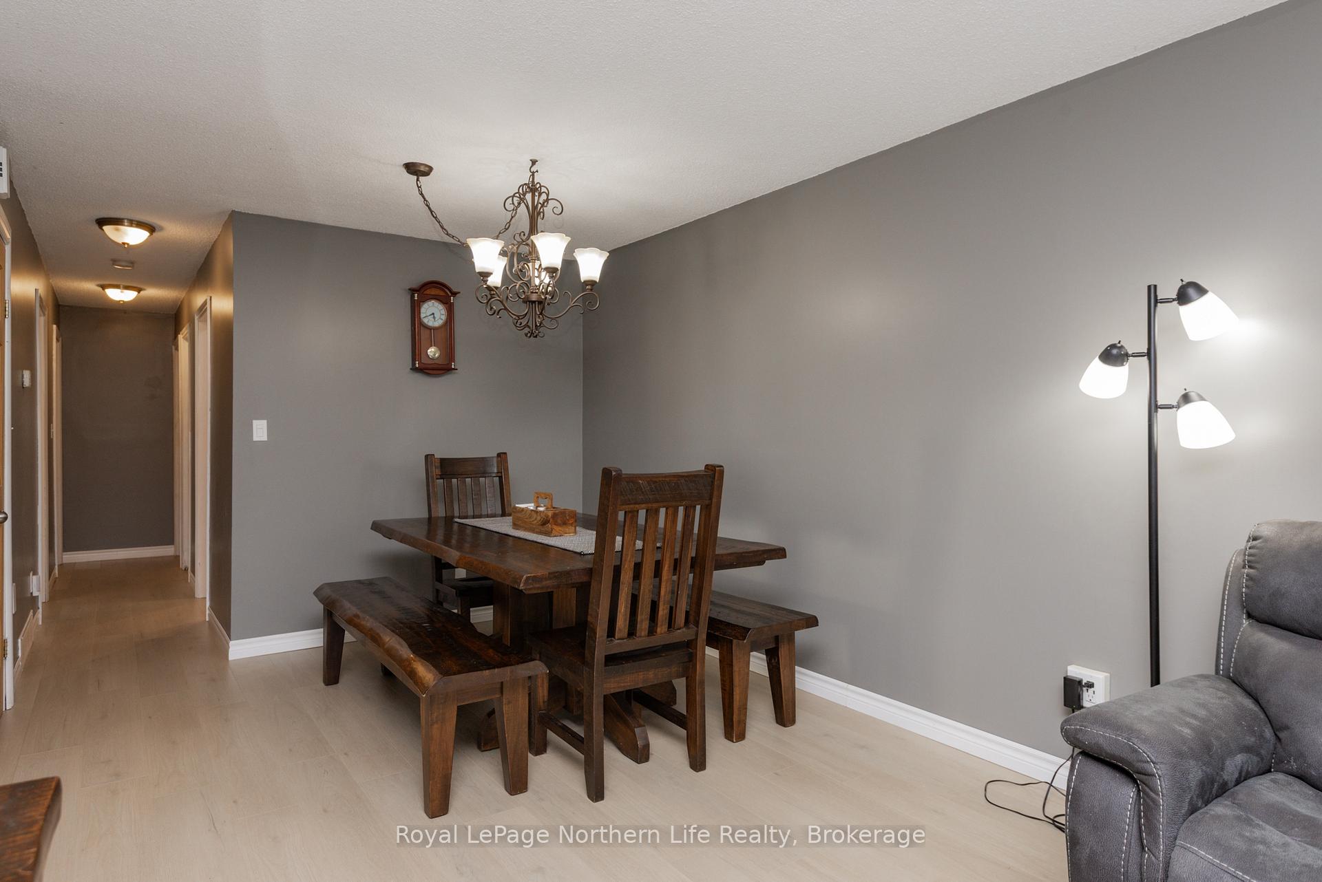 Photo 7 of 325 Gordon Drive, North Bay, Widdifield — HOMEH