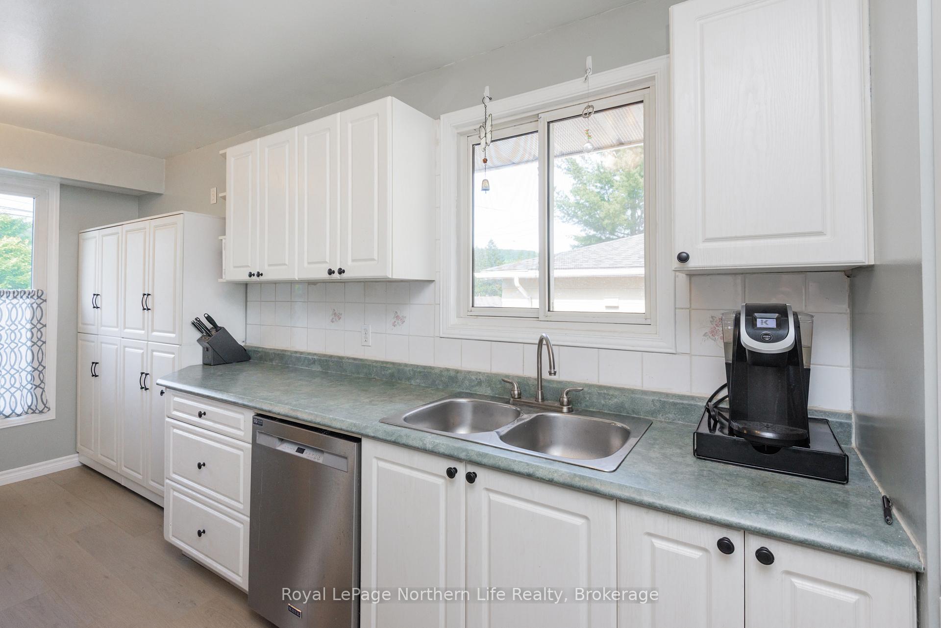 Photo 10 of 325 Gordon Drive, North Bay, Widdifield — HOMEH