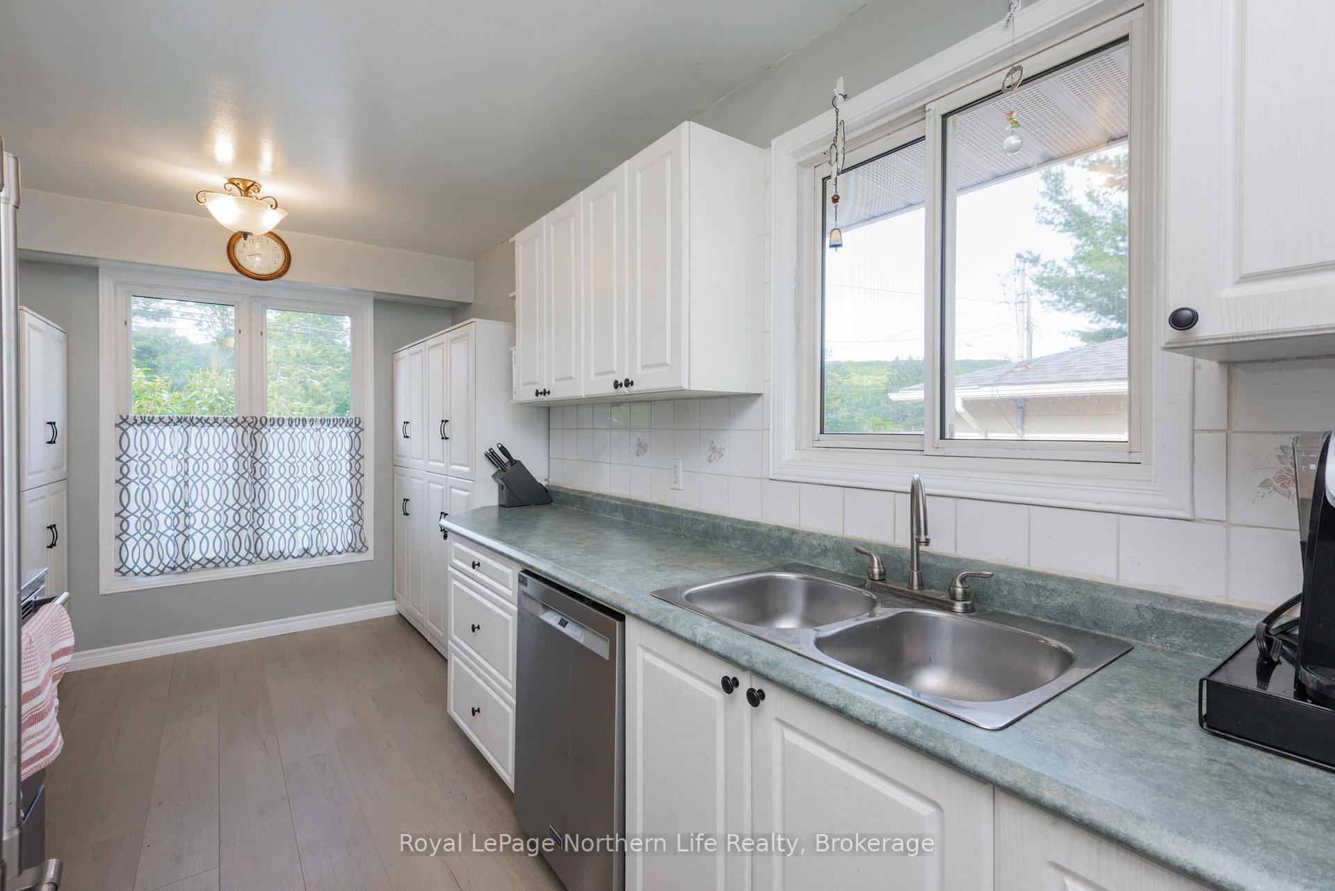 Photo 11 of 325 Gordon Drive, North Bay, Widdifield — HOMEH