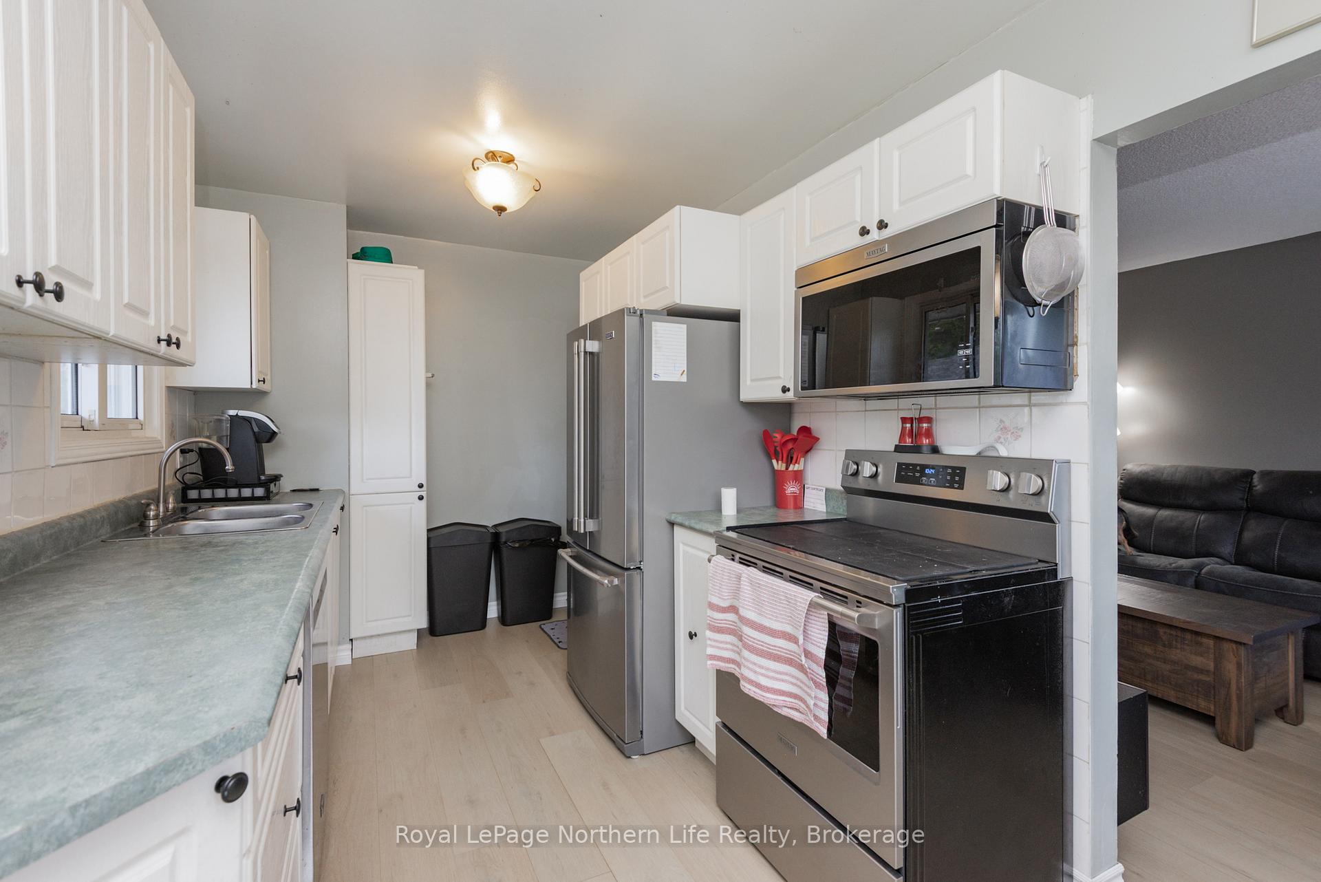 Photo 13 of 325 Gordon Drive, North Bay, Widdifield — HOMEH
