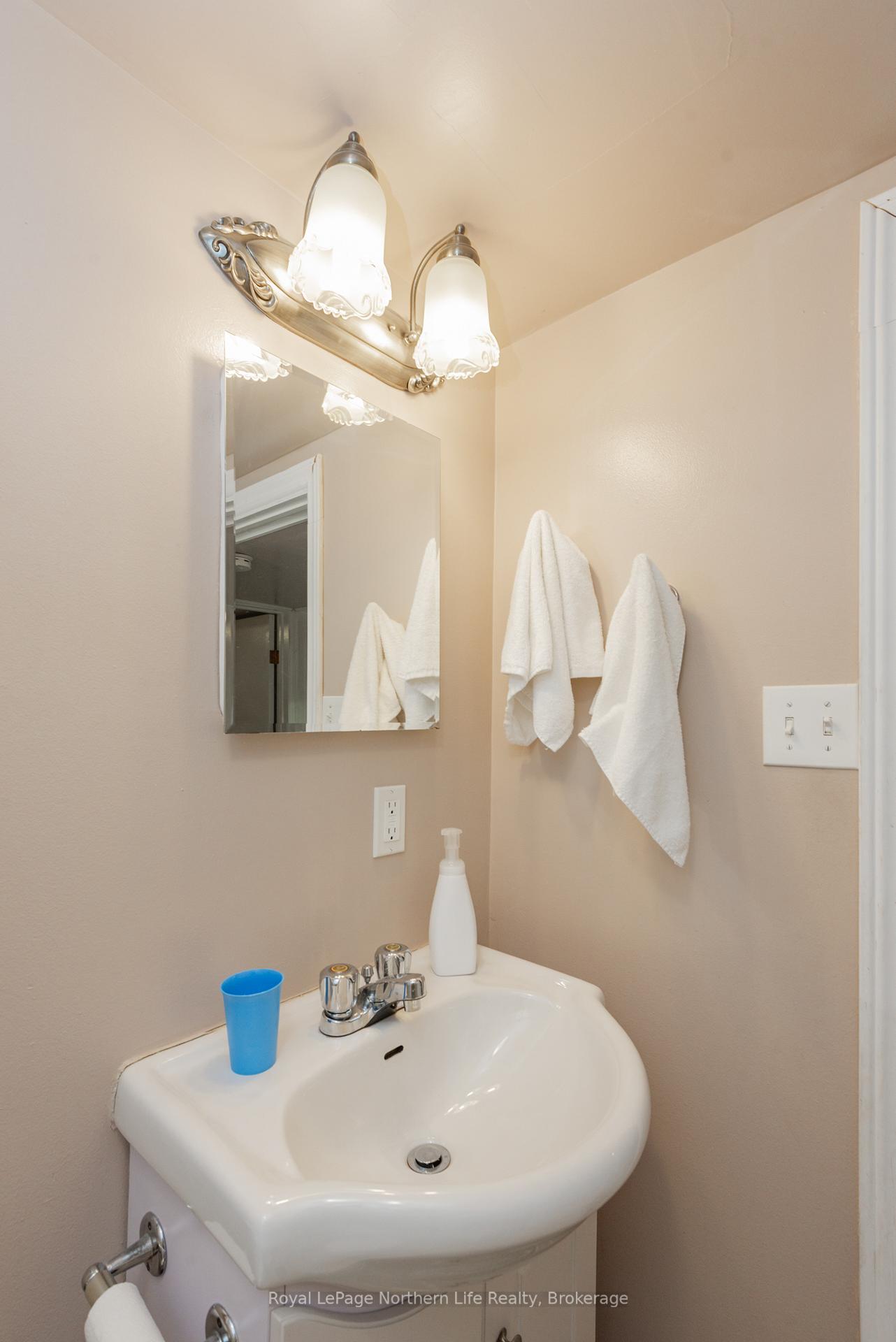 Photo 29 of 325 Gordon Drive, North Bay, Widdifield — HOMEH
