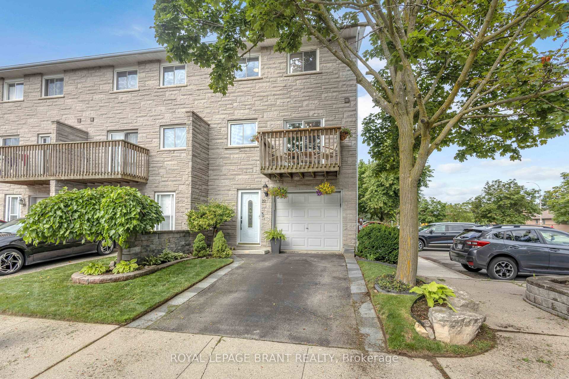 Photo 1 of Unit 22, 1155 Paramount Drive, Hamilton, Stoney Creek Mountain — HOMEH