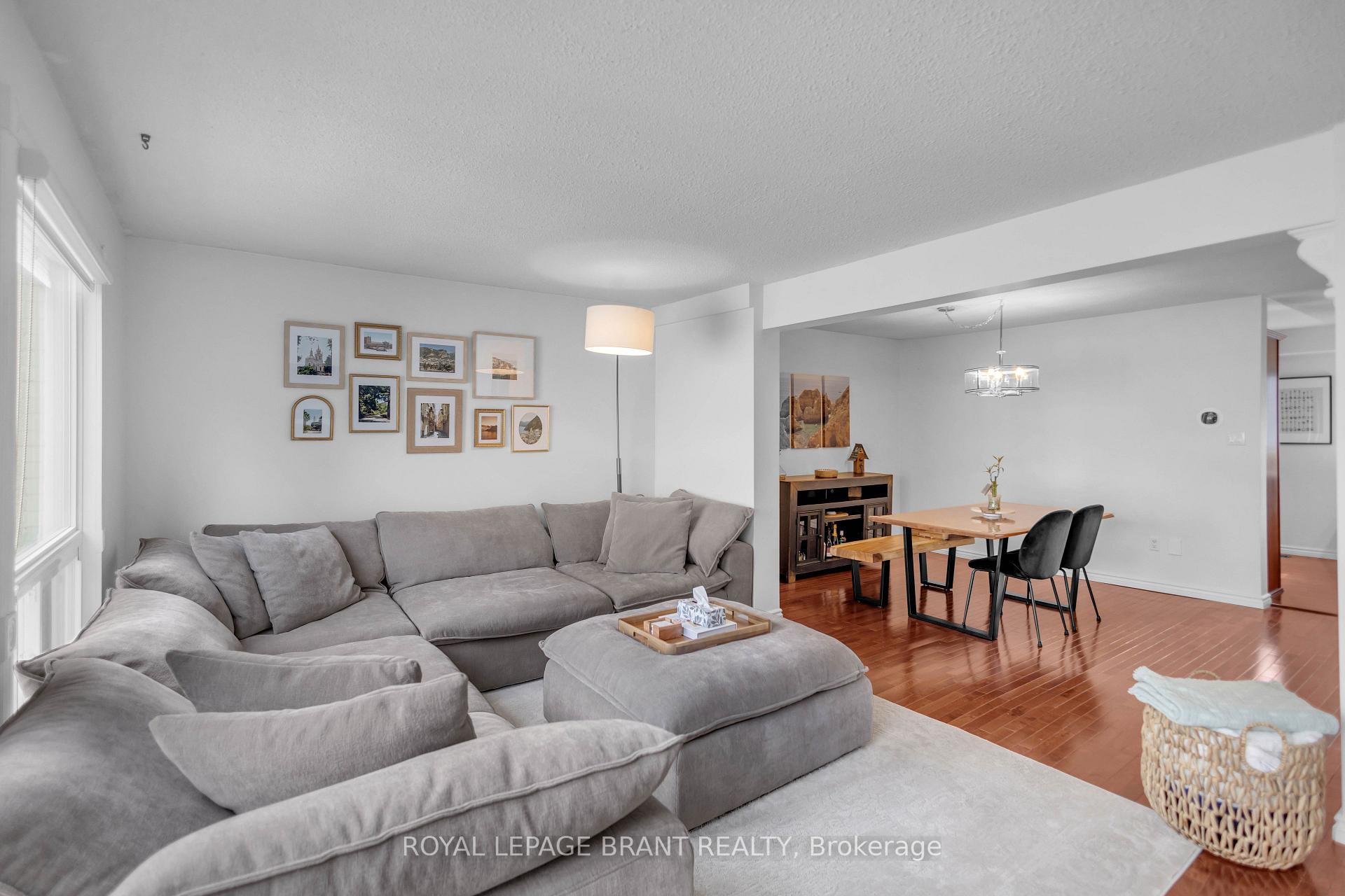 Photo 5 of Unit 22, 1155 Paramount Drive, Hamilton, Stoney Creek Mountain — HOMEH