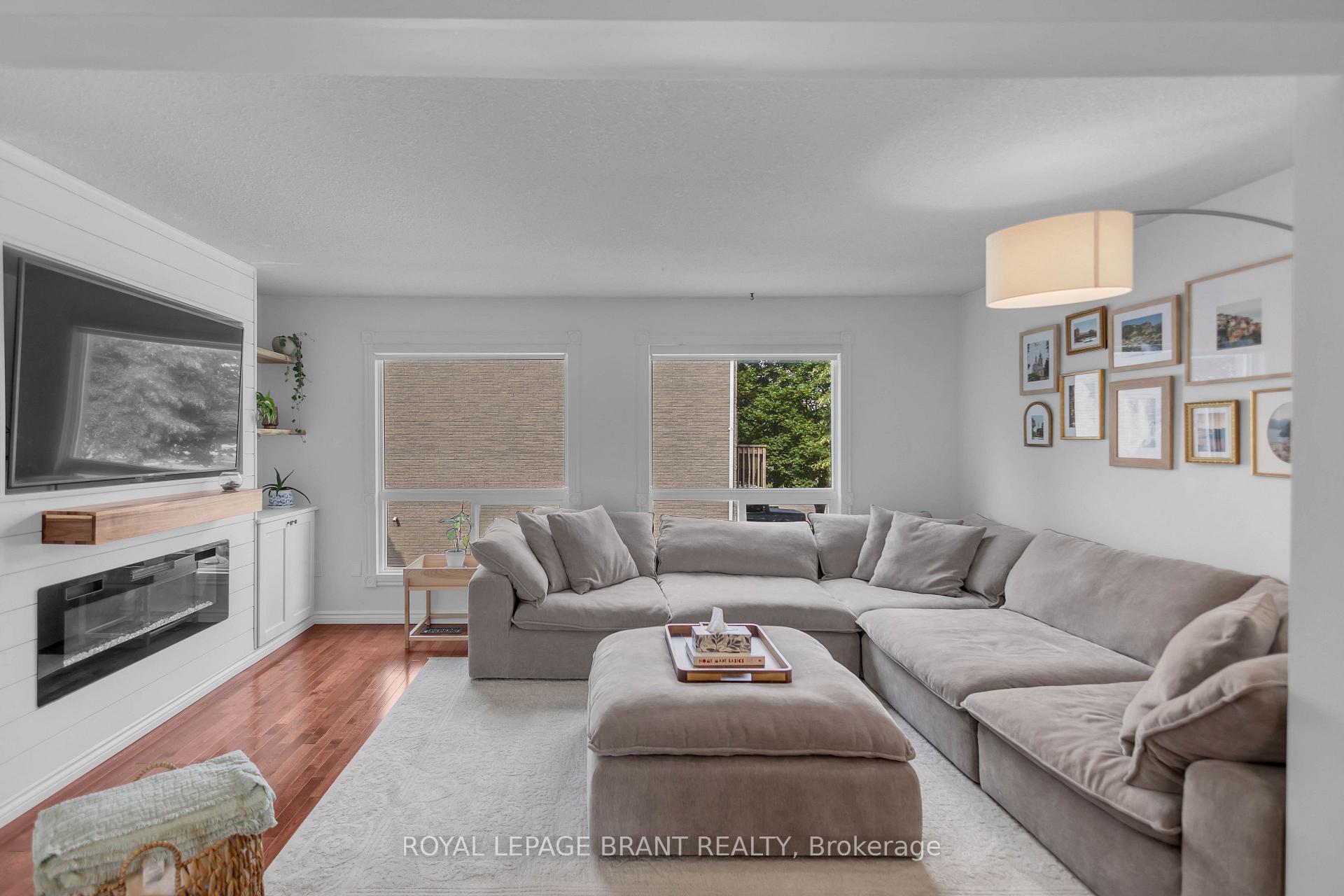 Photo 6 of Unit 22, 1155 Paramount Drive, Hamilton, Stoney Creek Mountain — HOMEH