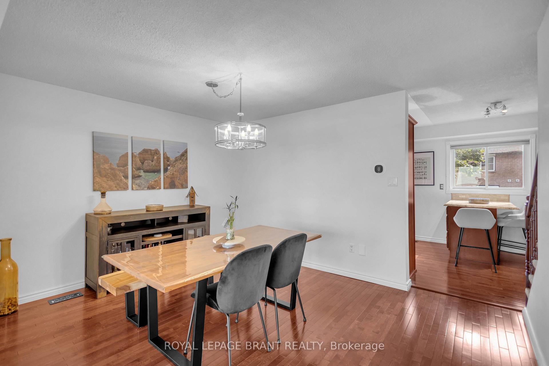 Photo 8 of Unit 22, 1155 Paramount Drive, Hamilton, Stoney Creek Mountain — HOMEH