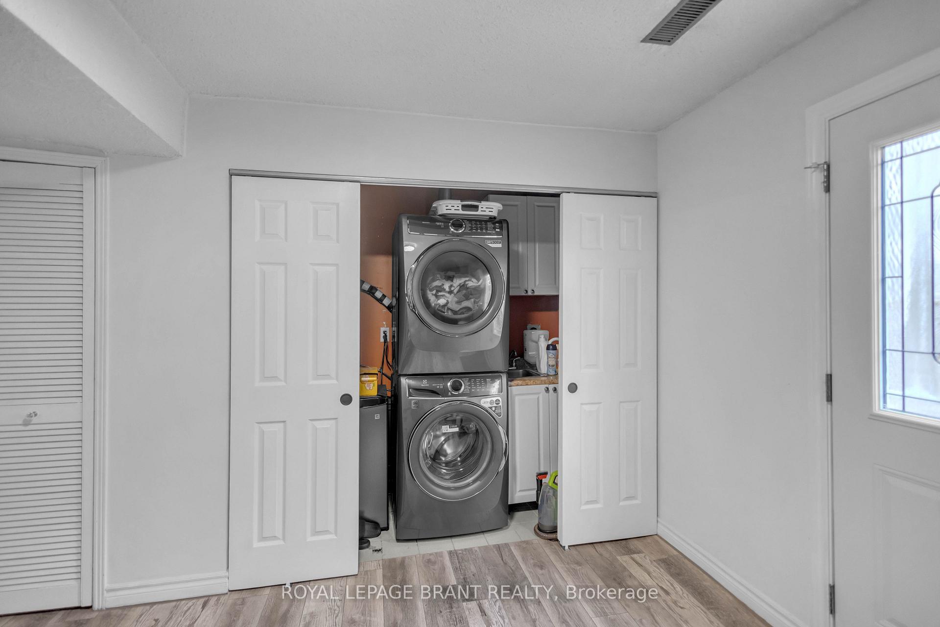 Photo 30 of Unit 22, 1155 Paramount Drive, Hamilton, Stoney Creek Mountain — HOMEH
