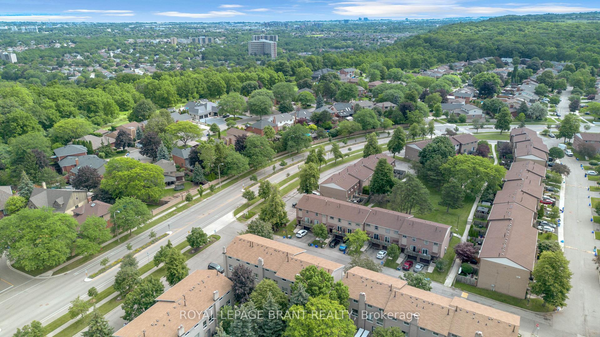 Photo 41 of Unit 22, 1155 Paramount Drive, Hamilton, Stoney Creek Mountain — HOMEH
