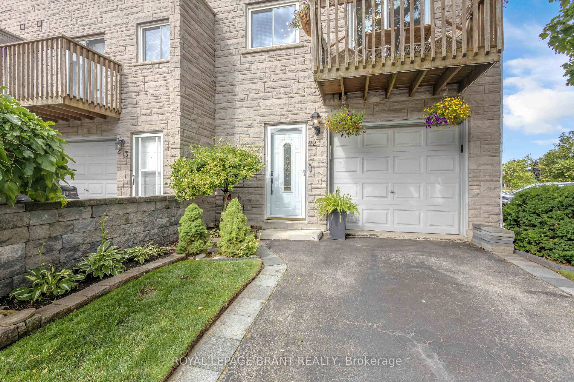 Photo 42 of Unit 22, 1155 Paramount Drive, Hamilton, Stoney Creek Mountain — HOMEH