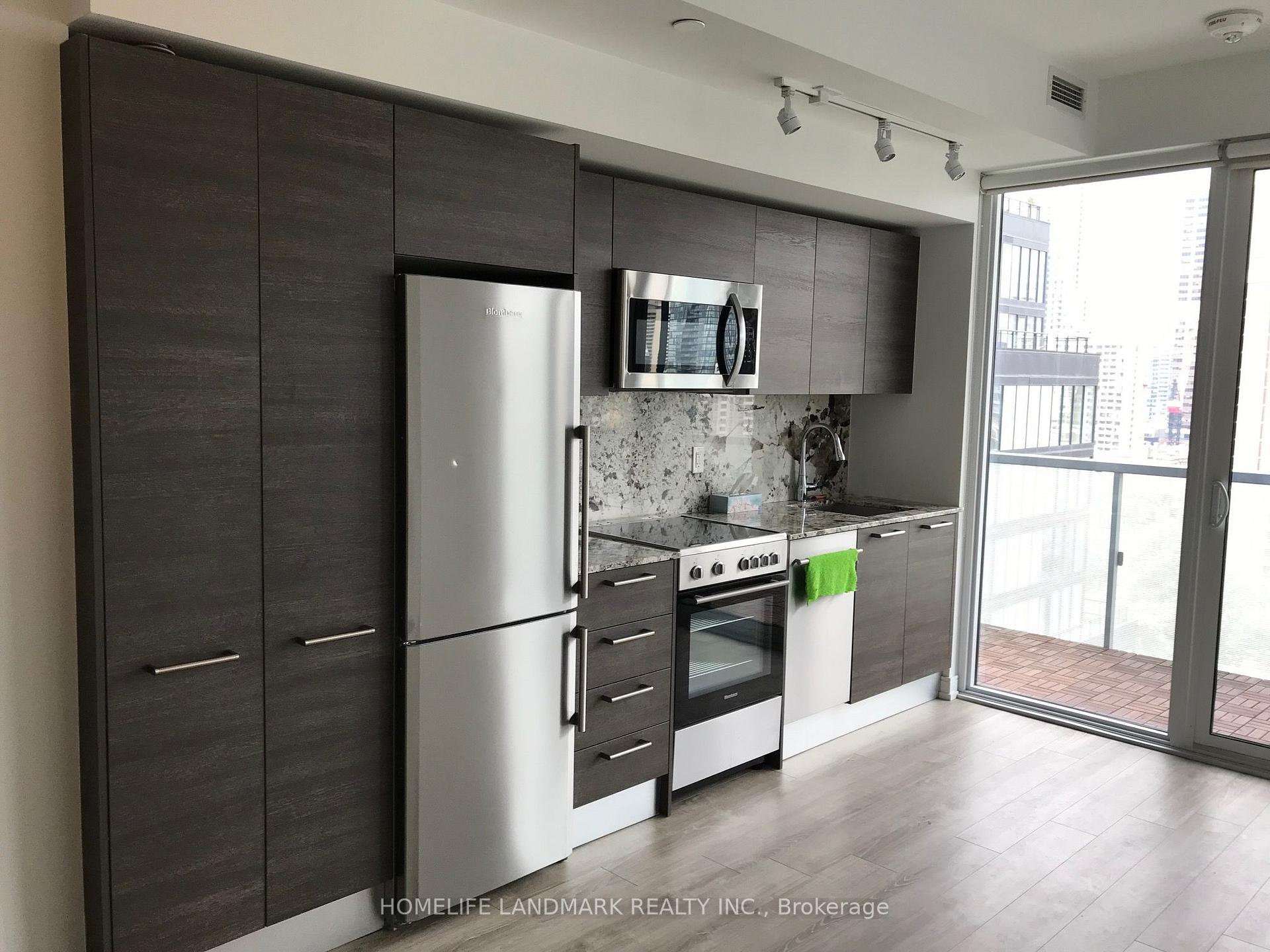 Photo 7 of Unit 1708, 28 Wellesley Street, Toronto, Church-Yonge Corridor — HOMEH