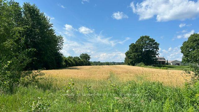 Photo 2 of 2512 Brown Line, Cavan Monaghan, Cavan-Monaghan — HOMEH