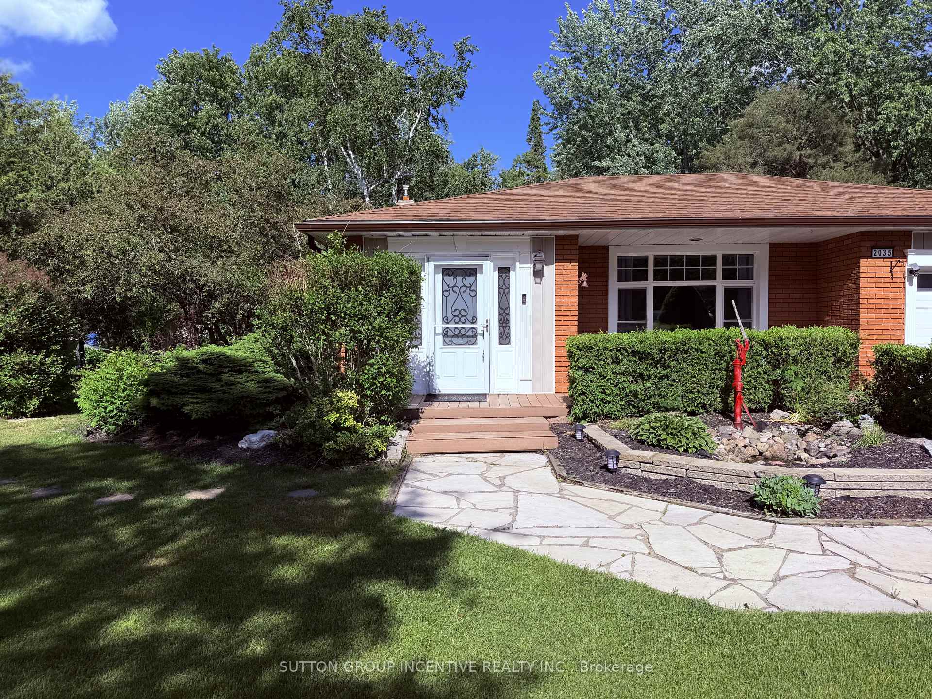 Photo 4 of 2035 Craig Road, Innisfil, Alcona — HOMEH