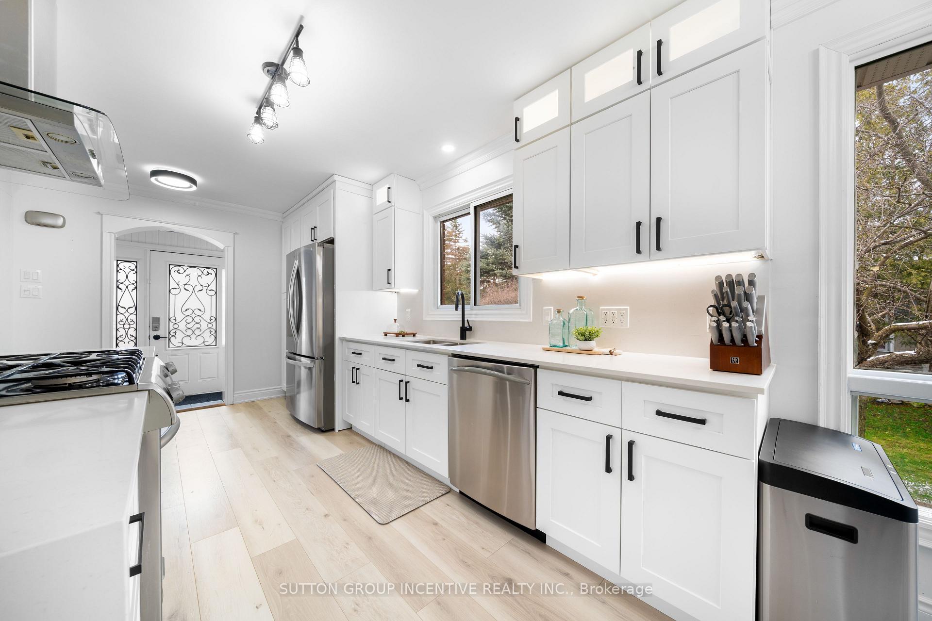 Photo 6 of 2035 Craig Road, Innisfil, Alcona — HOMEH