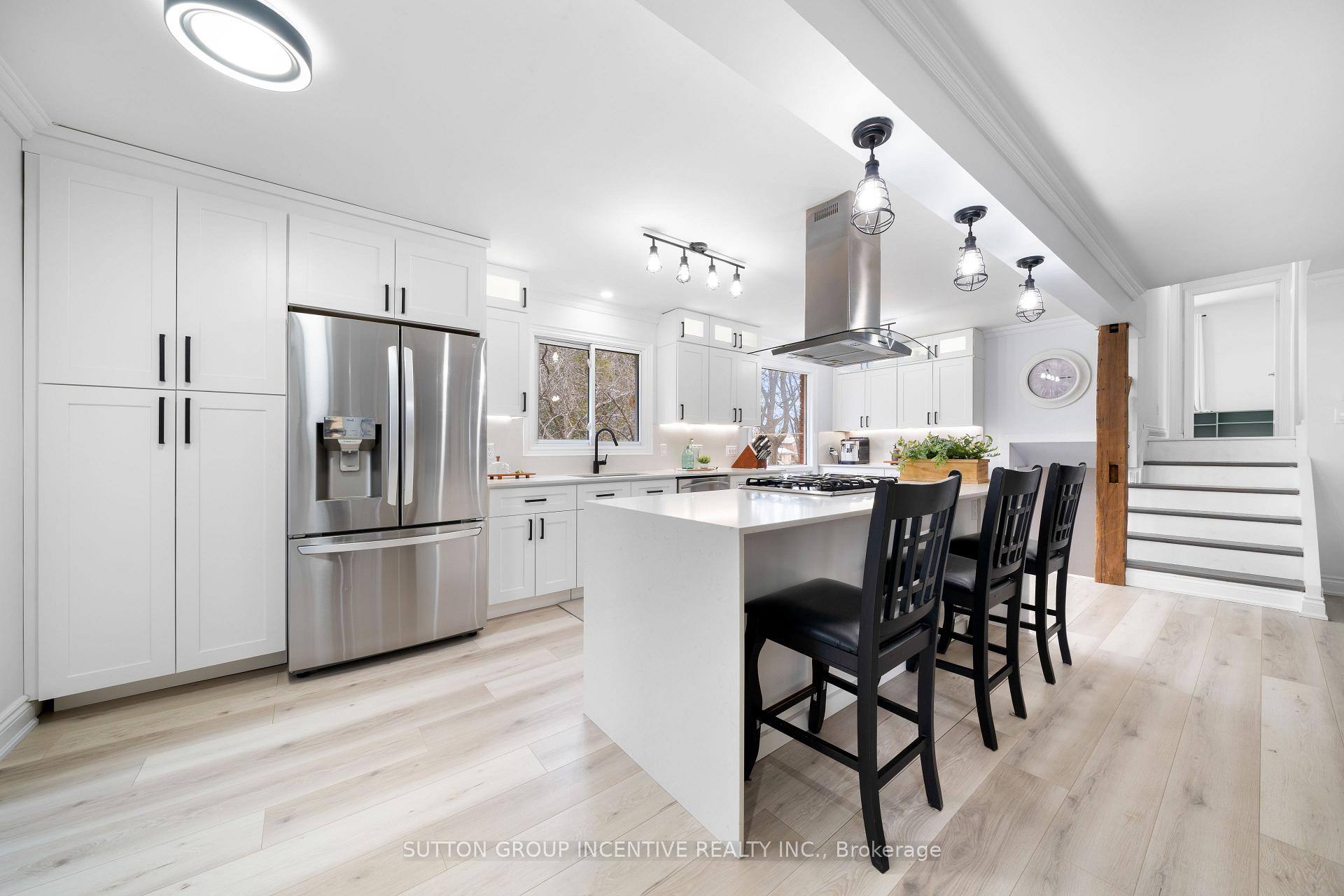 Photo 10 of 2035 Craig Road, Innisfil, Alcona — HOMEH